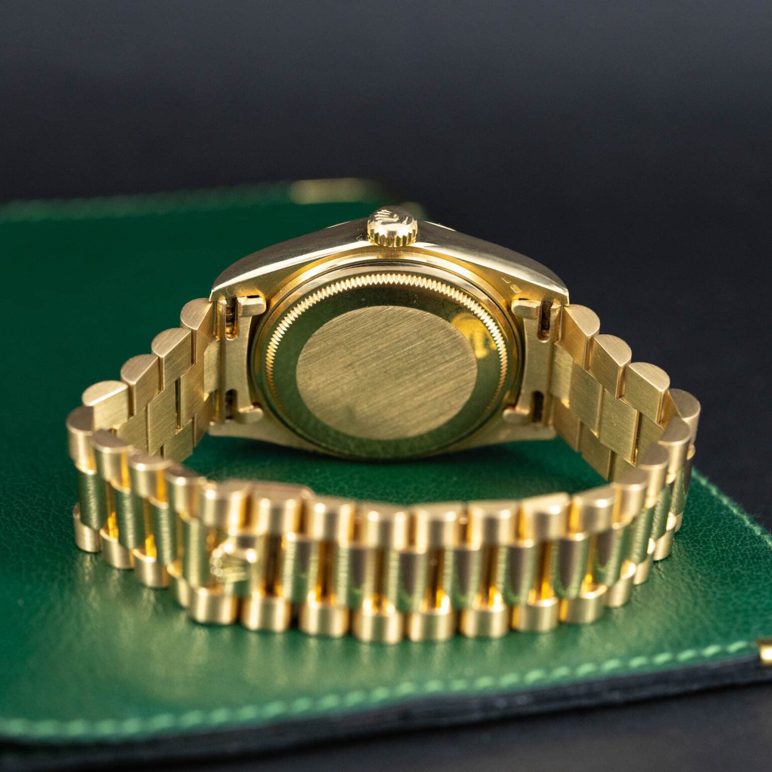 Rolex_Day-Date_18038_1979-6.jpg