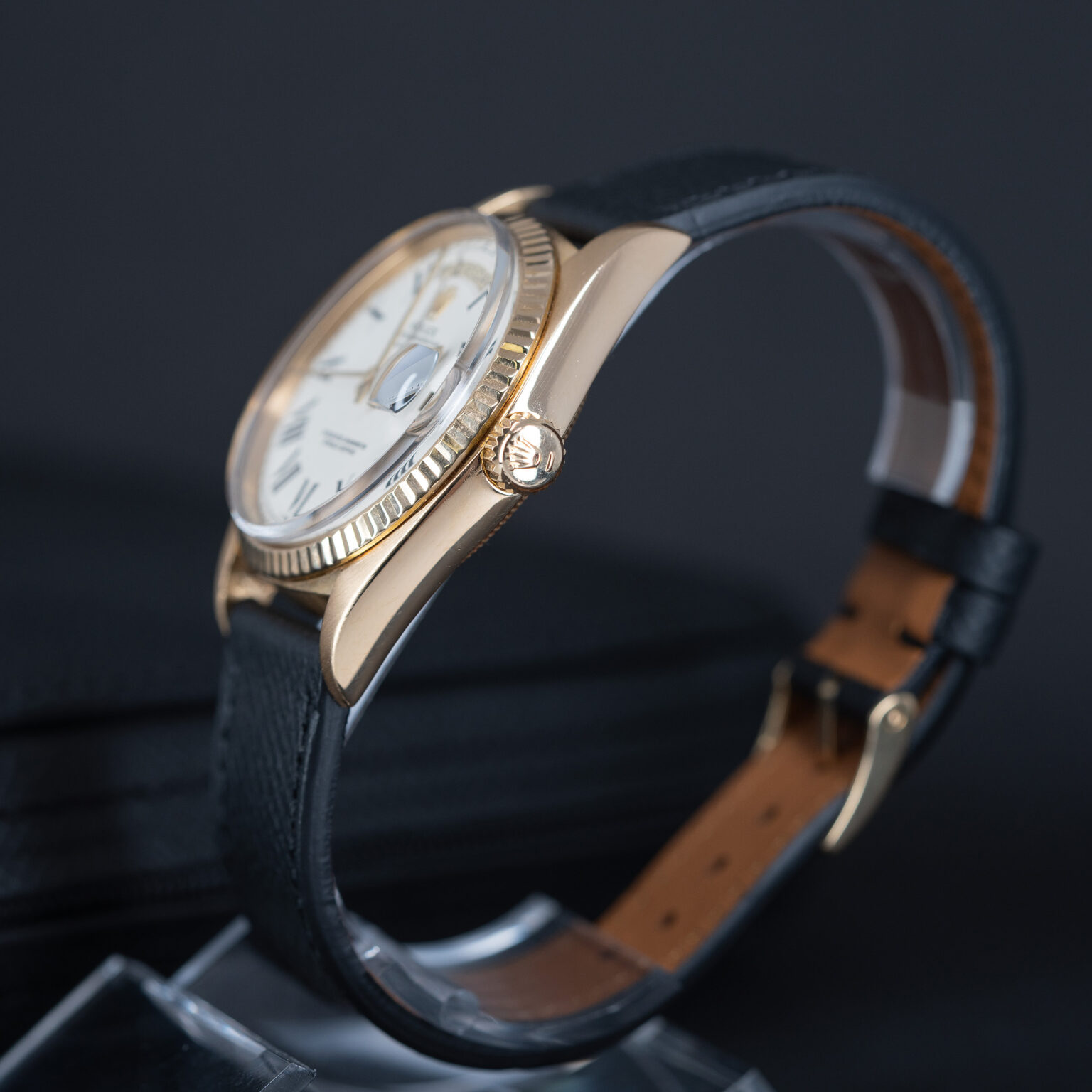Rolex_Day-Date_1803_1977-9-2.jpg