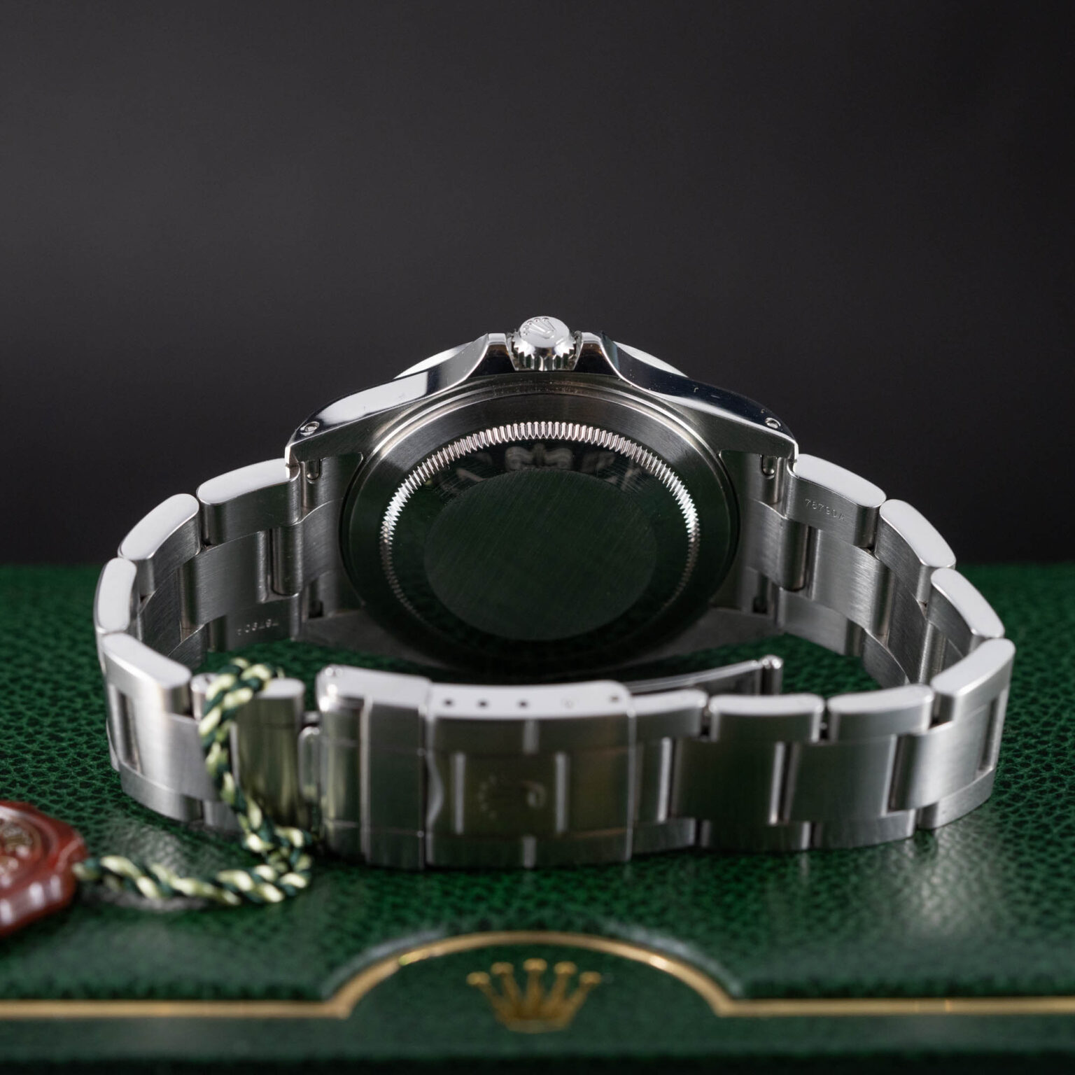 Rolex_Explorer-II_16570_2001-7.jpg