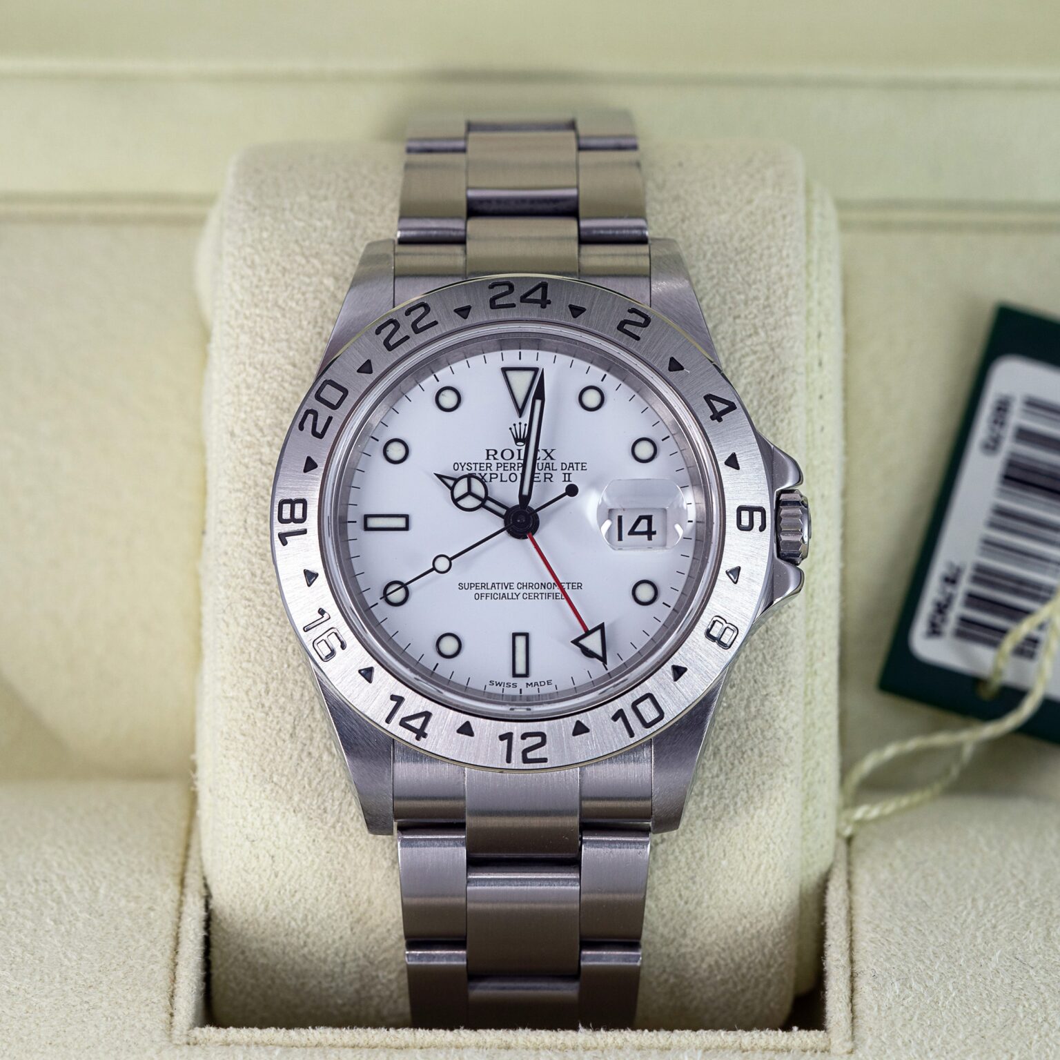 Rolex_Explorer-II_16570_2008-2.jpg