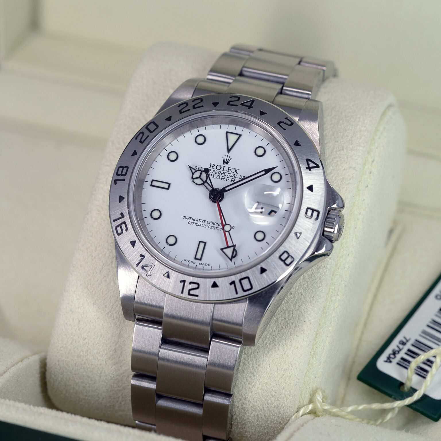Rolex_Explorer-II_16570_2008-3.jpg