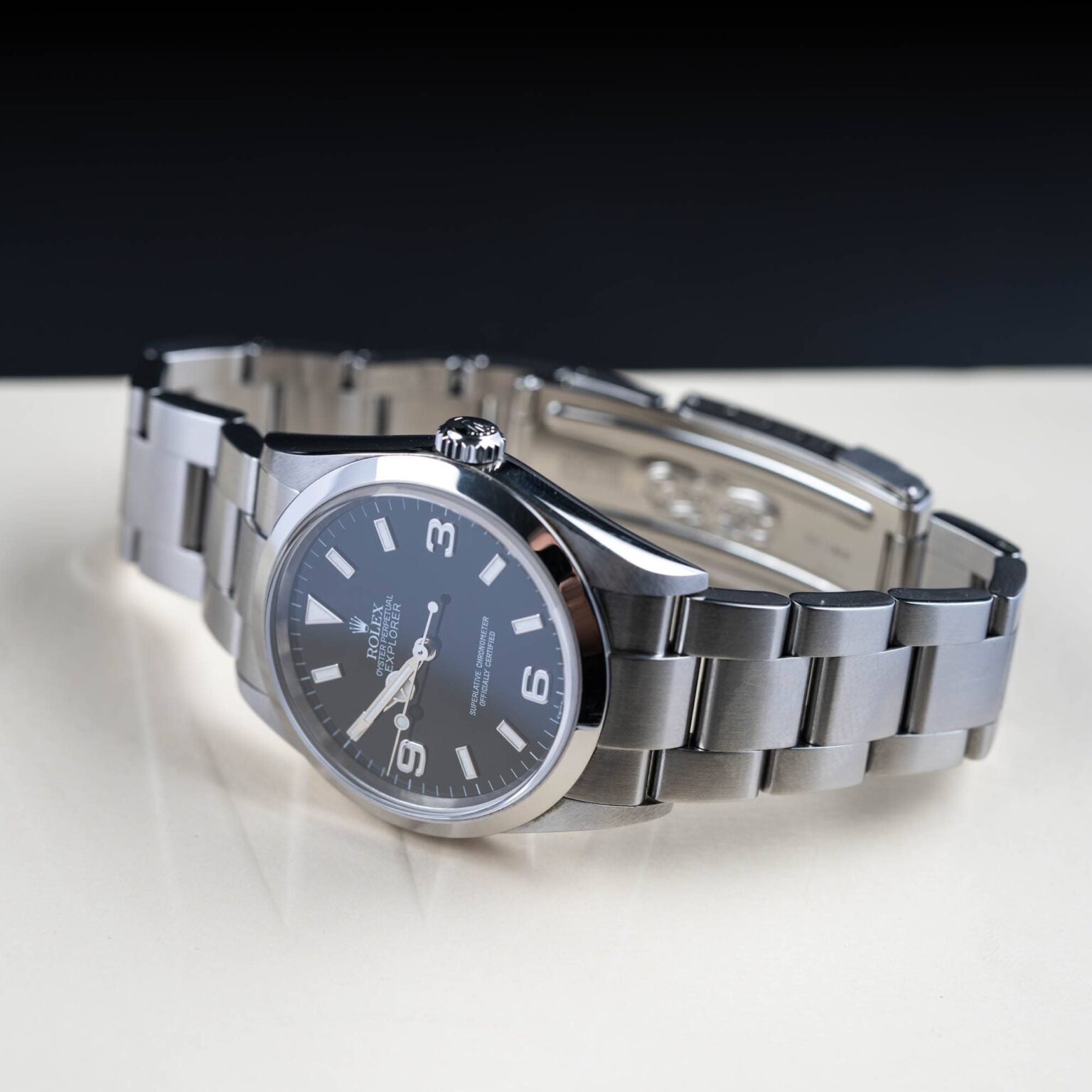 Rolex_Explorer_114270_2003-5.jpg
