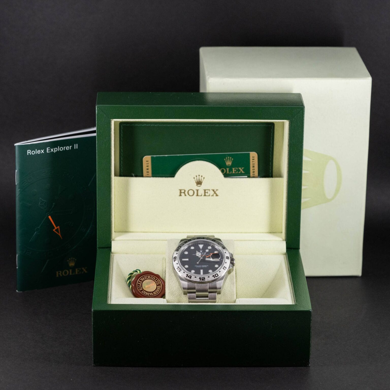 Rolex_Explorer_II_216570_2012.jpg
