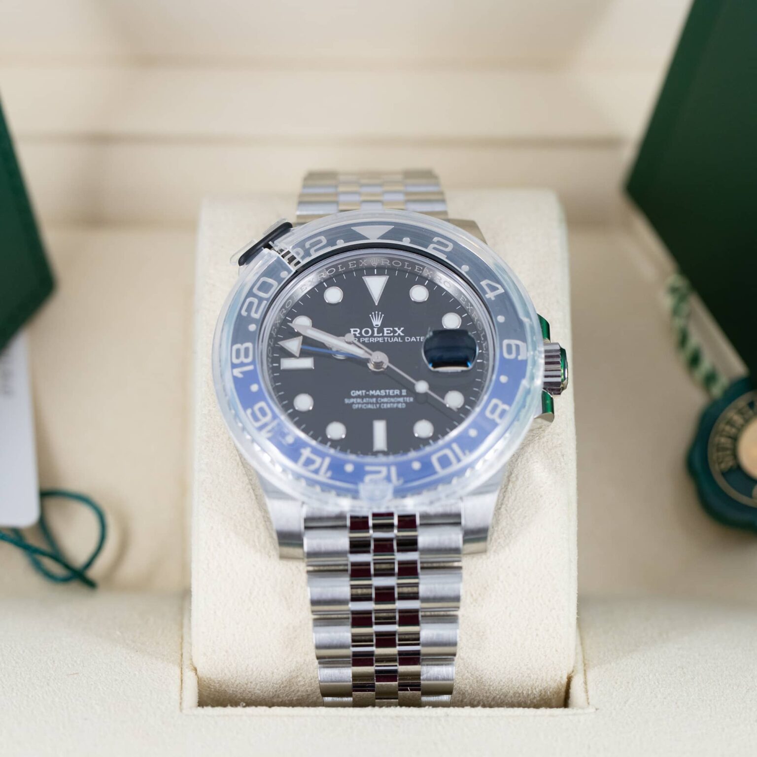 Rolex_GMT-II_Batman_126710BLNR-9.jpg