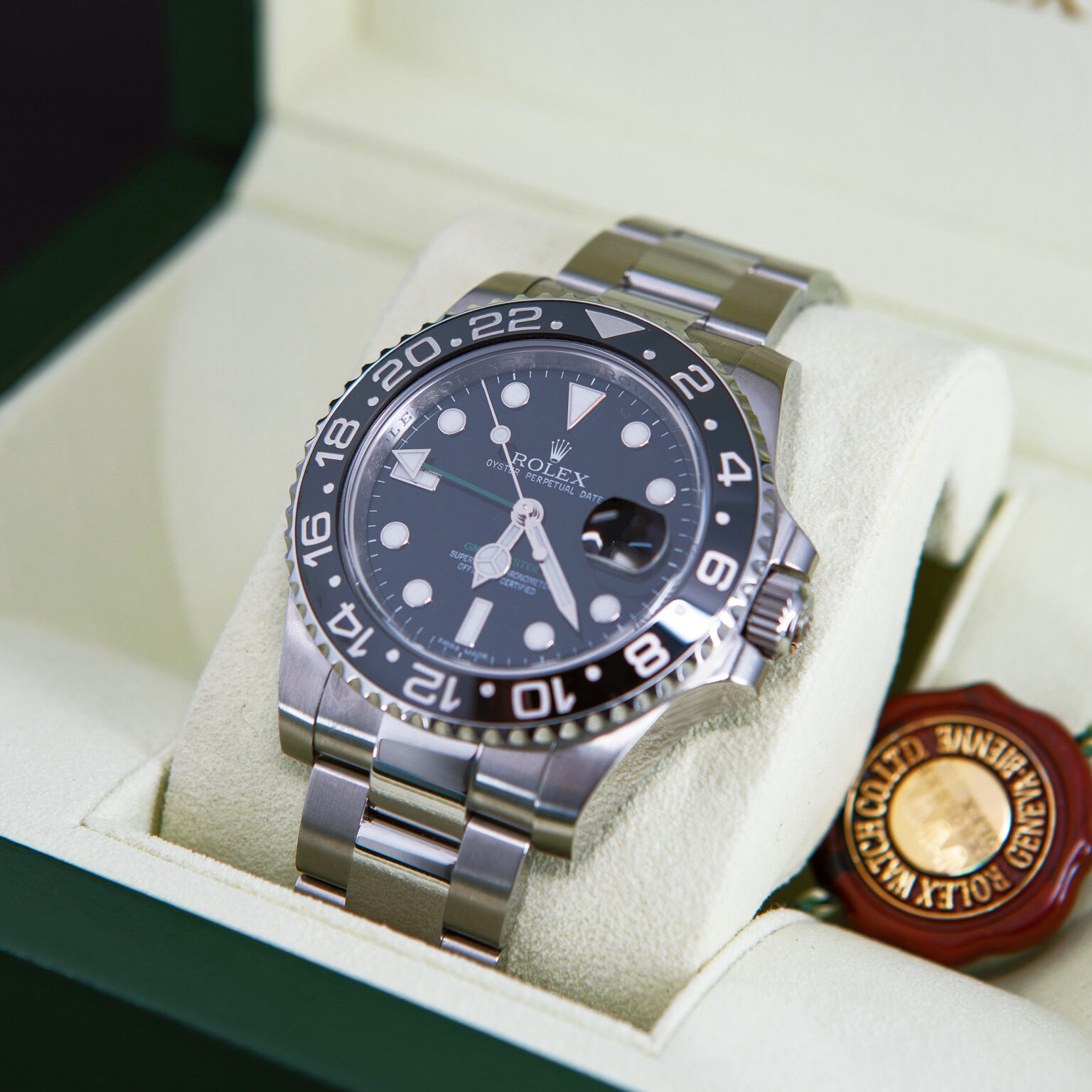 Rolex_GMT-Master-II_116710-3.jpg