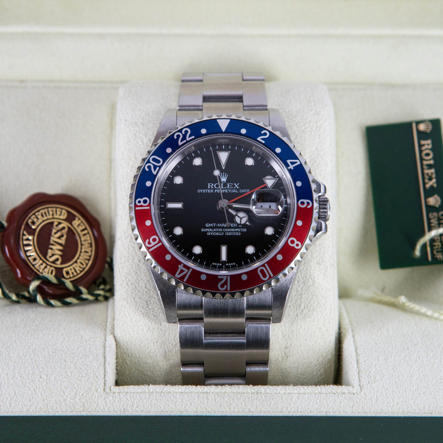 Rolex_GMT-Master-II_16710T-2.jpg