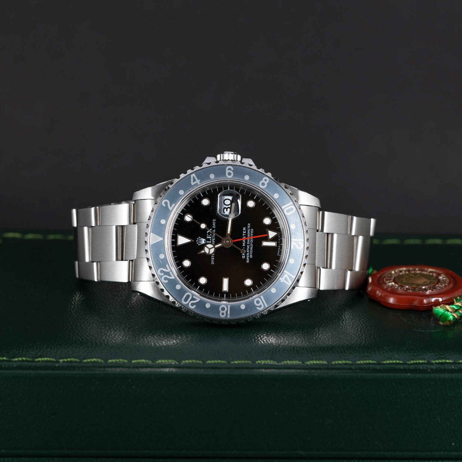 Rolex_GMT-Master_16700_1997-2-1.jpg
