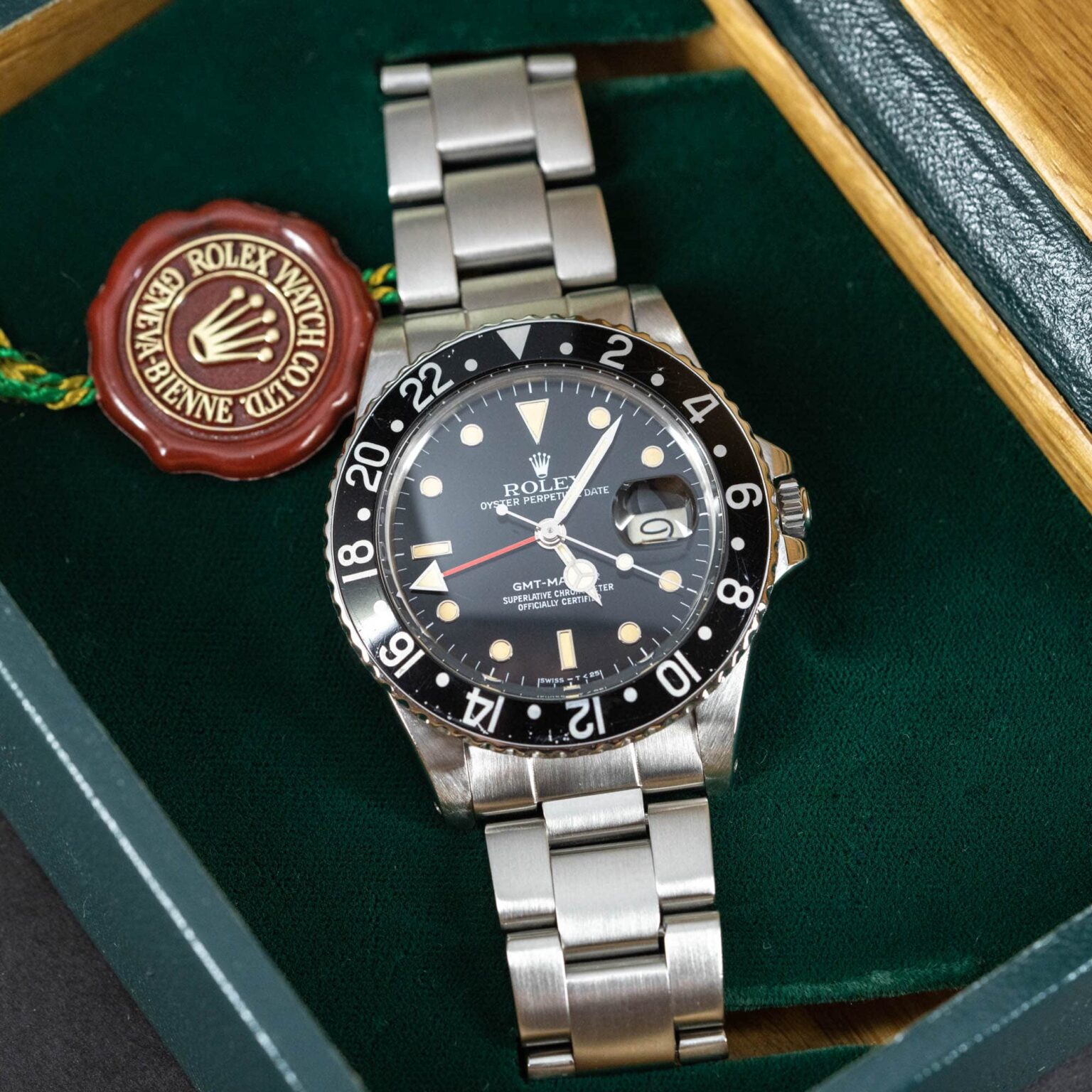 Rolex_GMT-Master_16750_1985_full-set-3.jpg