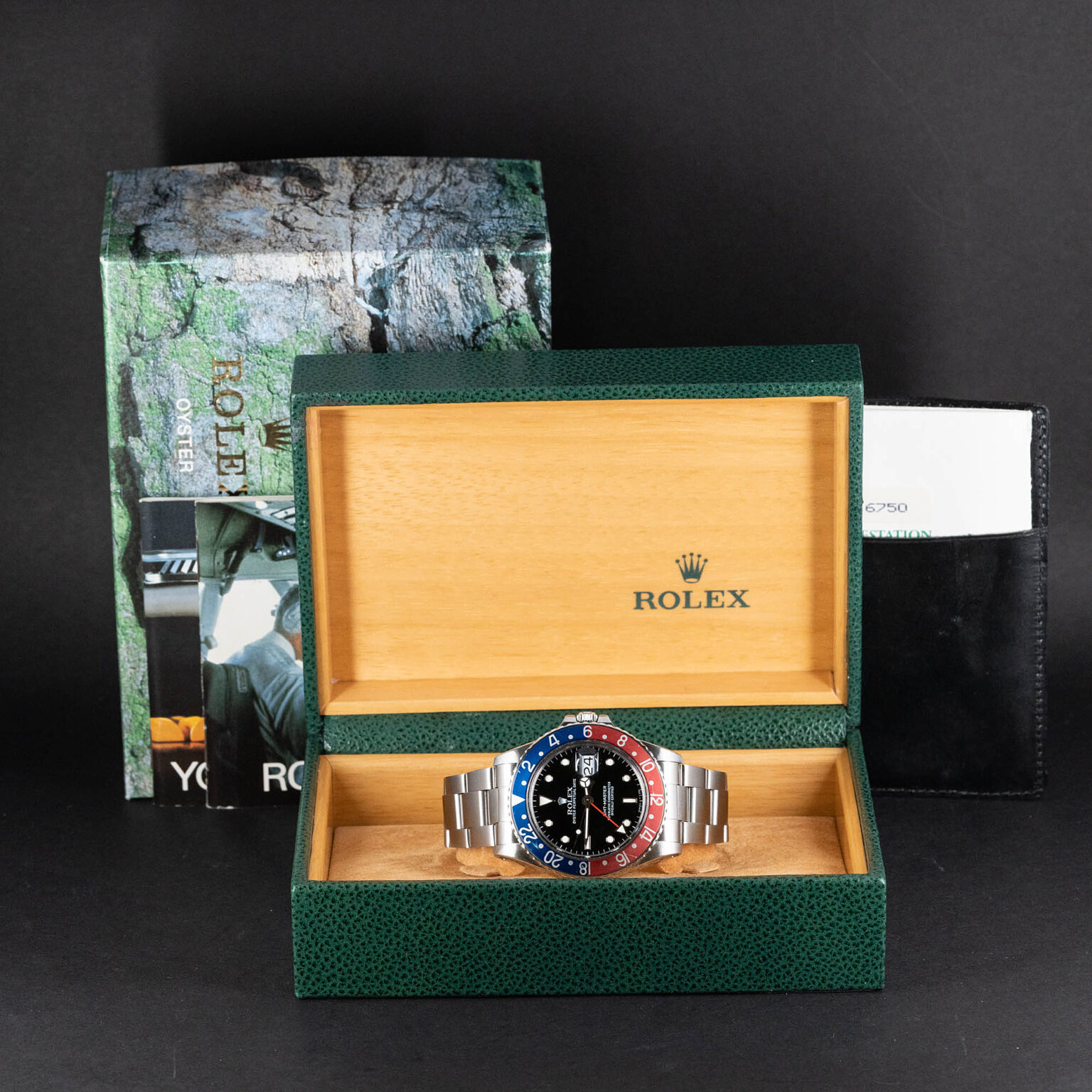 Rolex_GMT-Master_16750_1989-2.jpg