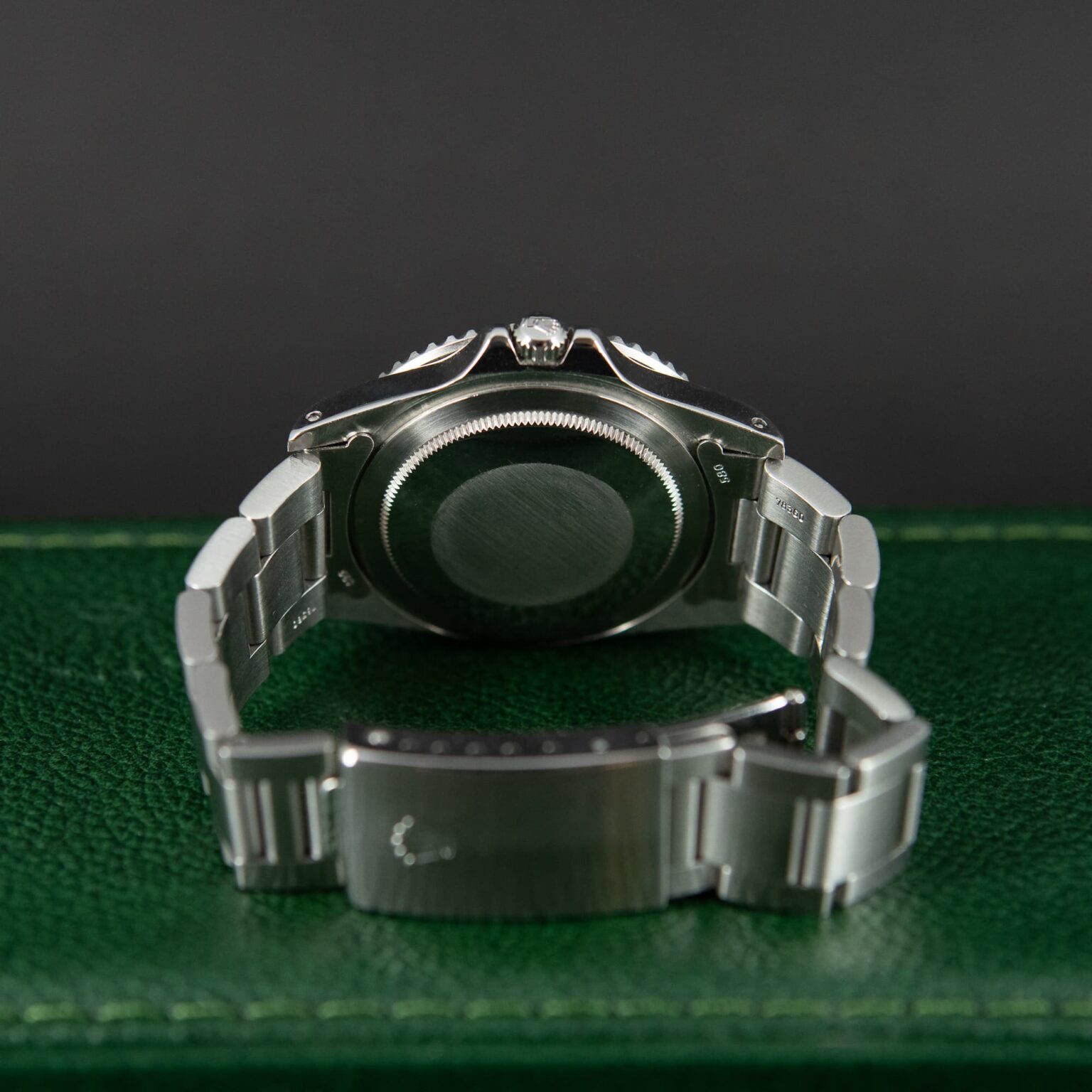 Rolex_GMT-Master_1675_1976-4.jpg