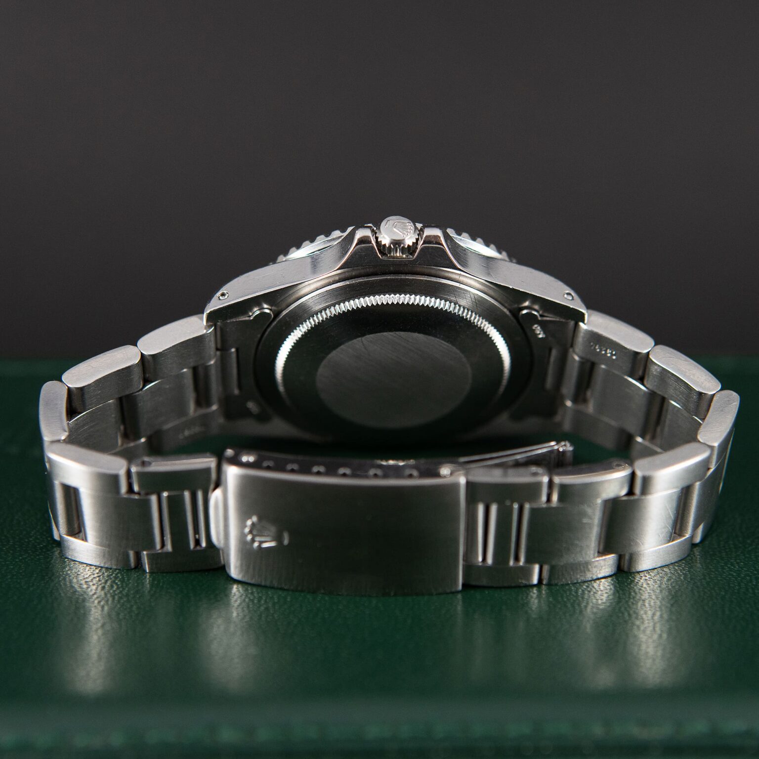 Rolex_GMT-Master_1675_1977-6-1.jpg