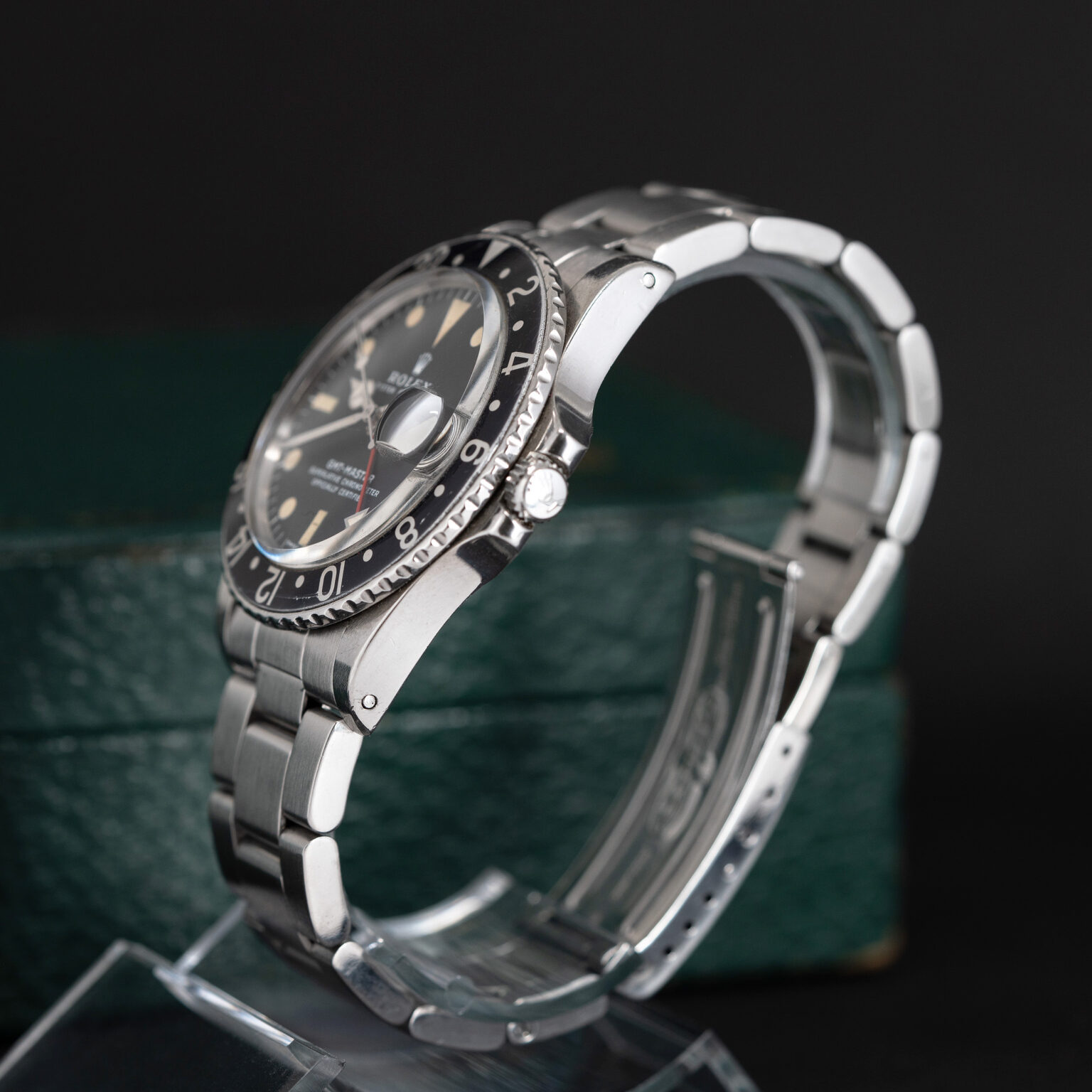 Rolex_GMT-Master_1675_1977_musta-9.jpg