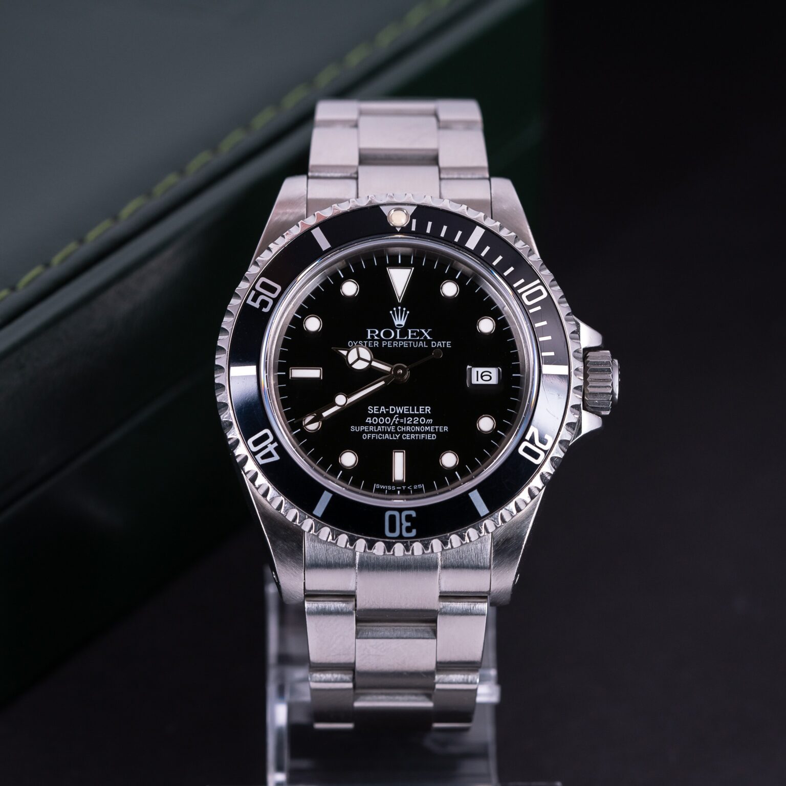 Rolex_Sea-Dweller_16600_1997-7.jpg