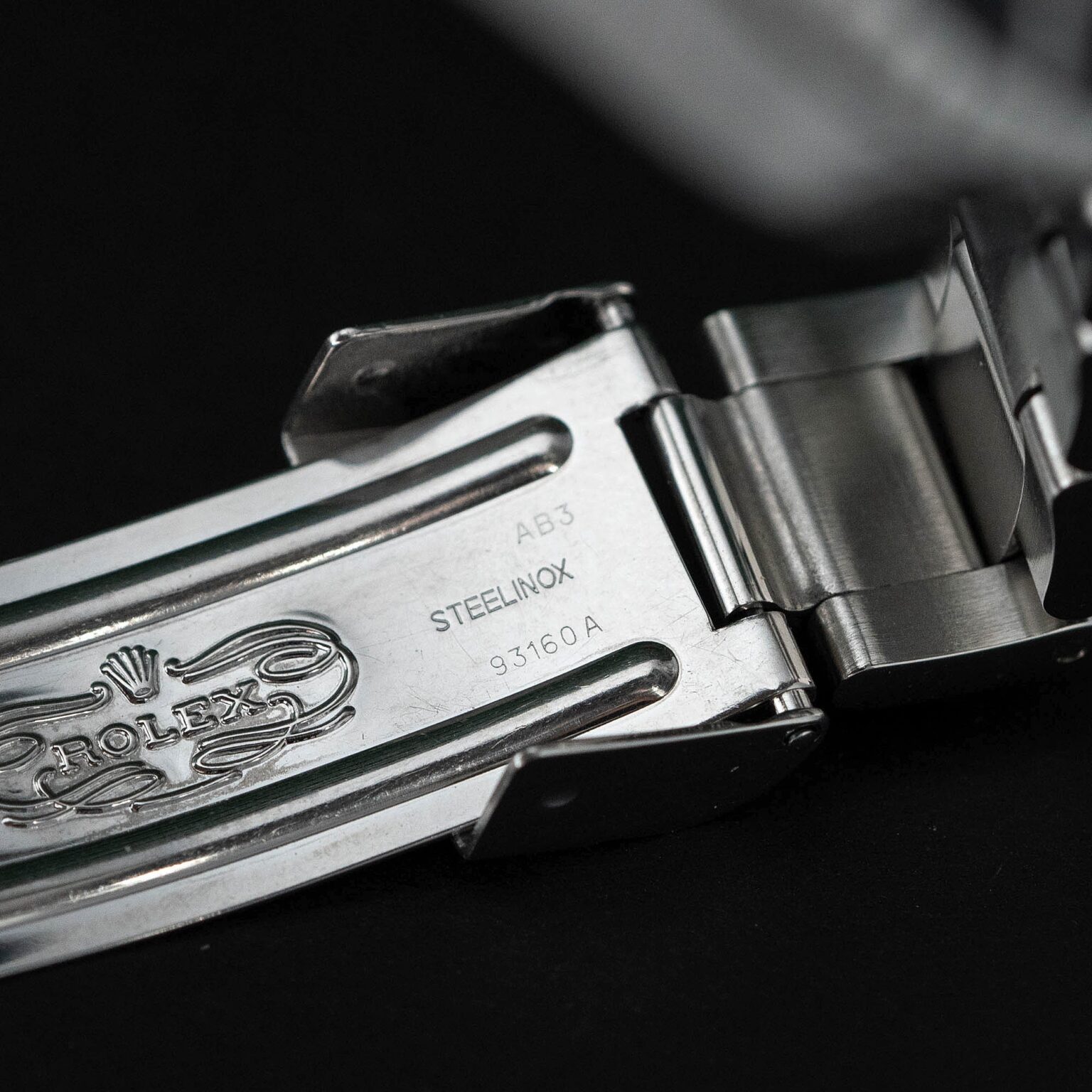 Rolex_Sea-Dweller_16600_1999-10.jpg