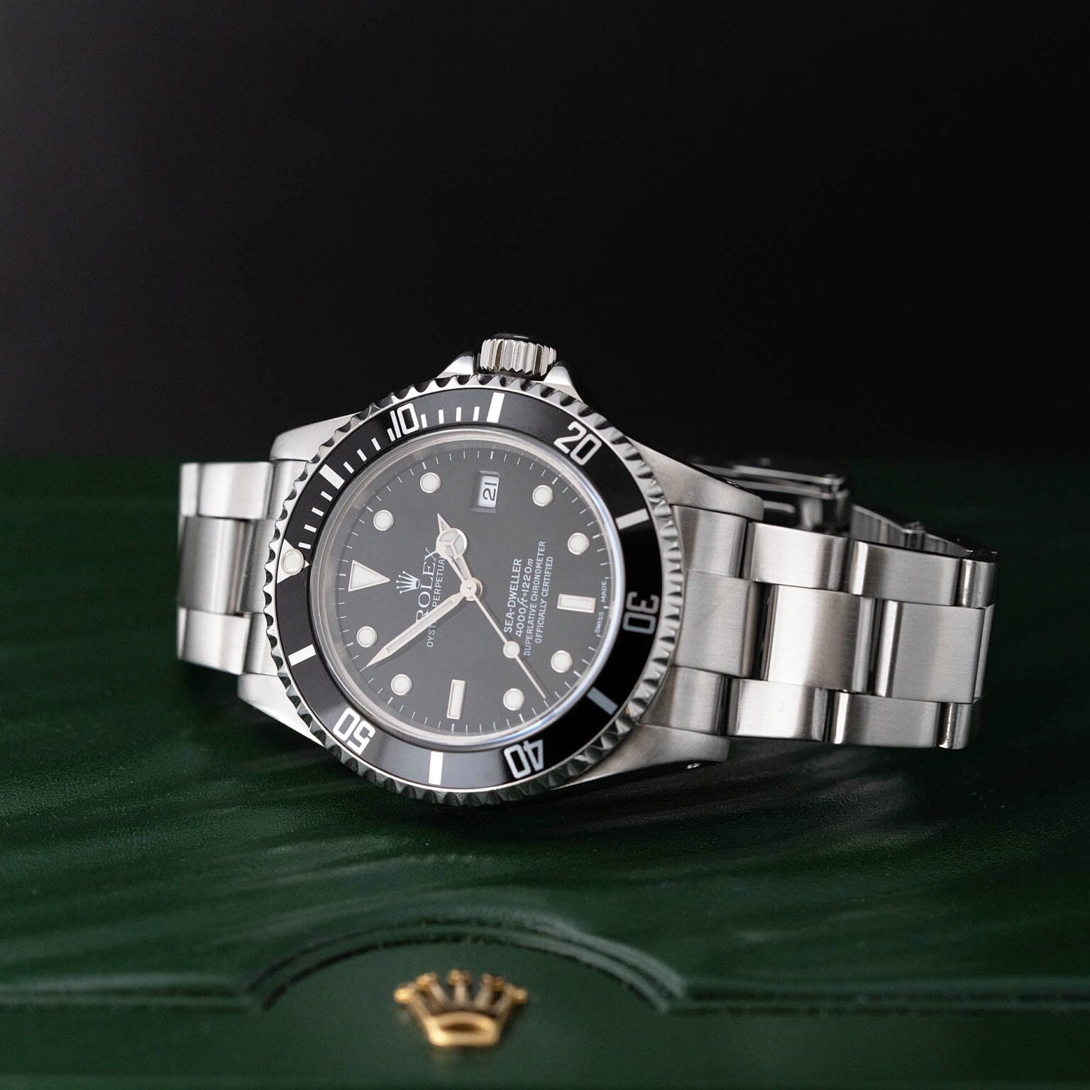 Rolex_Sea-Dweller_16600_1999-4.jpg