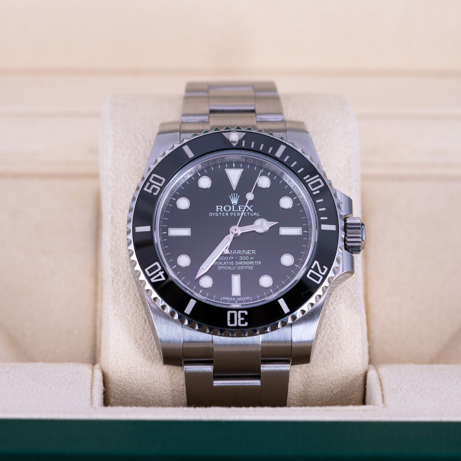 Rolex_Submariner_114060_2014-2.jpg