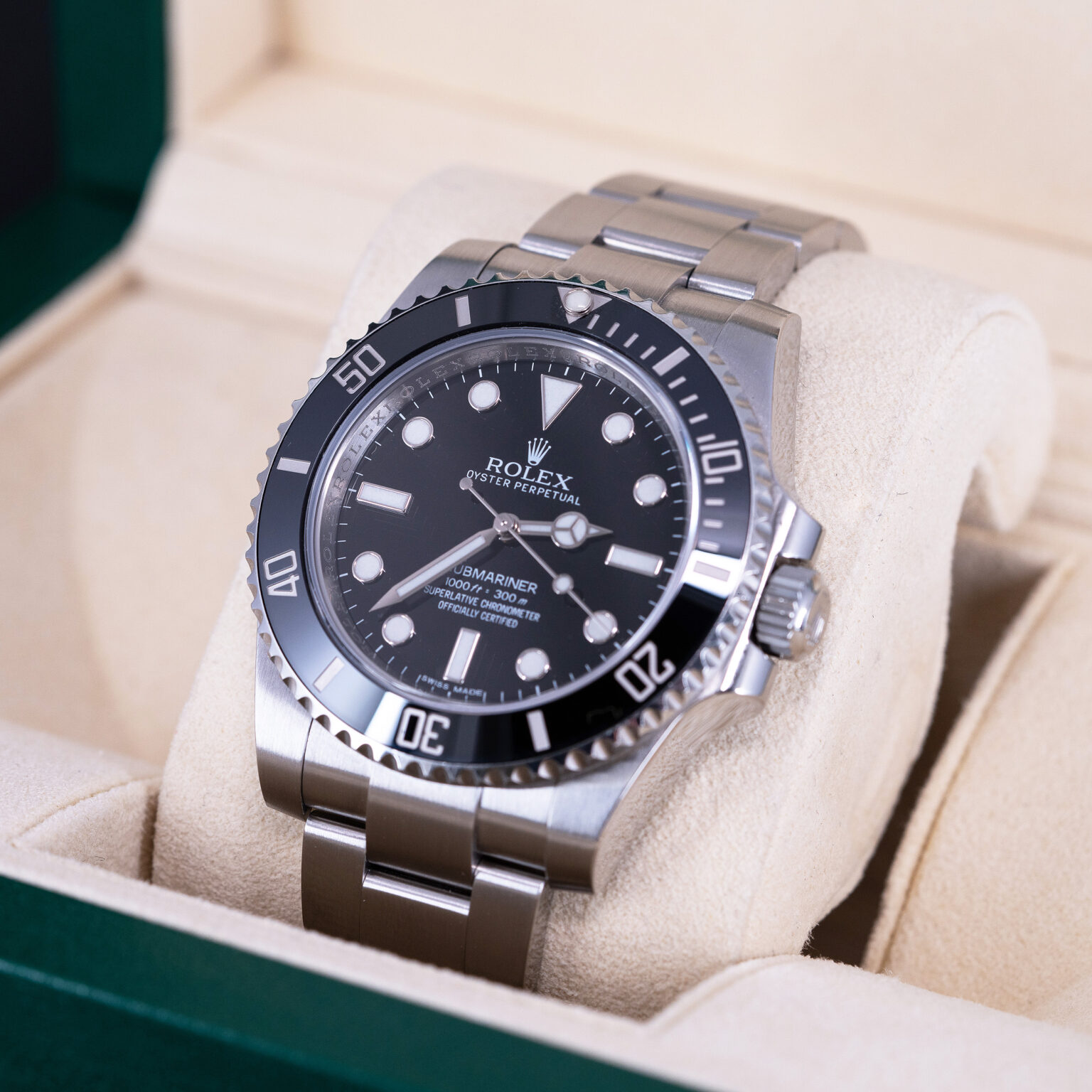 Rolex_Submariner_114060_2014-3.jpg