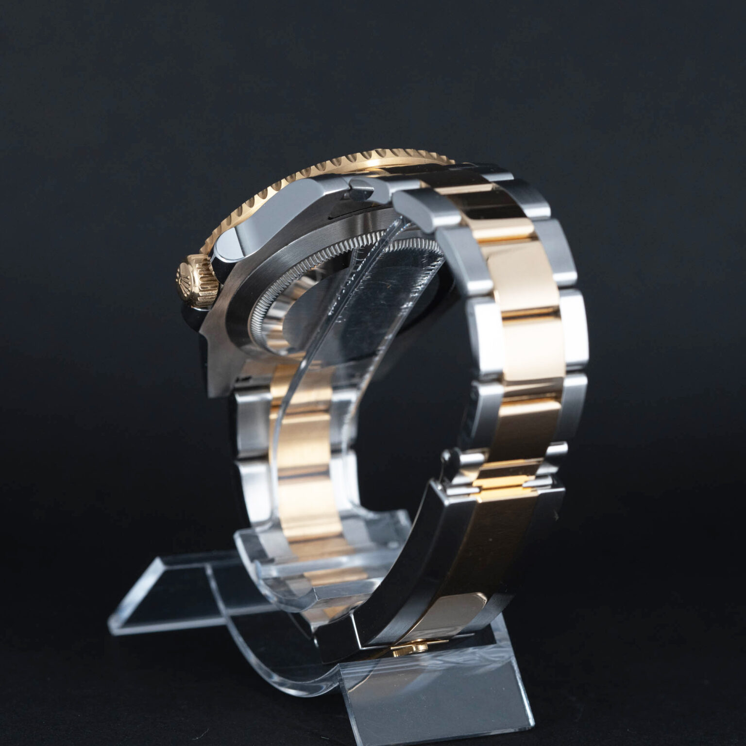 Rolex_Submariner_116613LB_2016-10.jpg