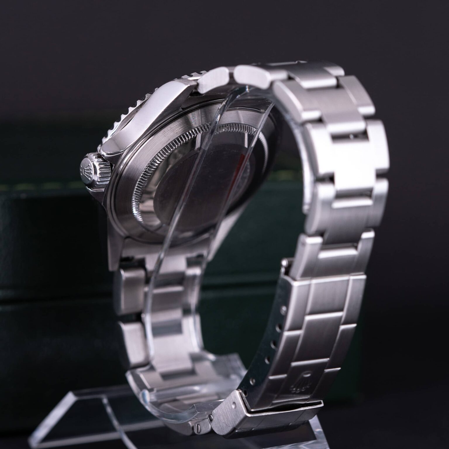 Rolex_Submariner_16610T_2004-8.jpg