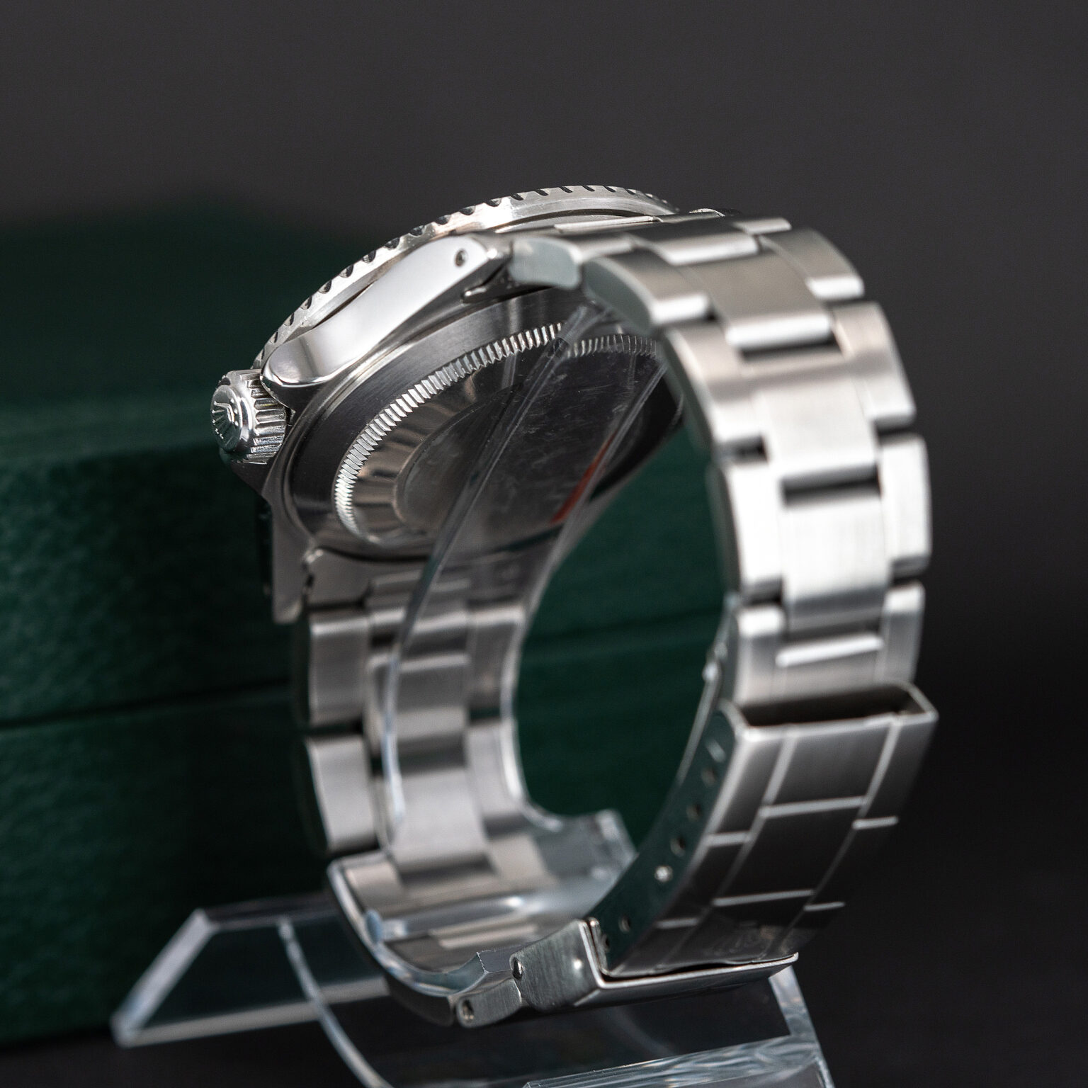 Rolex_Submariner_168000_1986-6.jpg