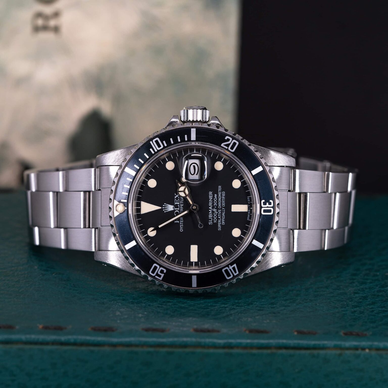 Rolex_Submariner_16800_1982-3-2.jpg