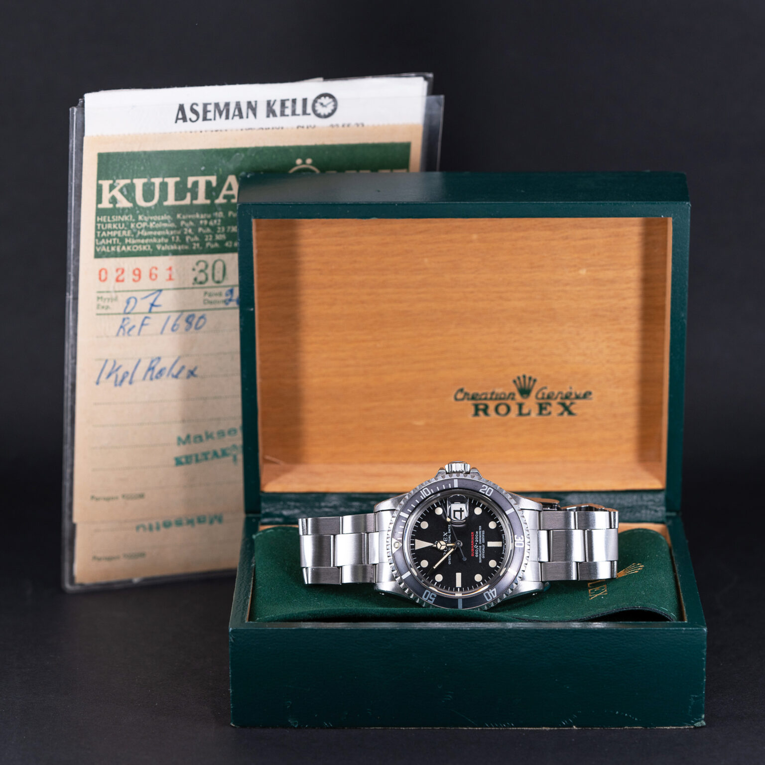 Rolex_Submariner_1680_Red_1973.jpg