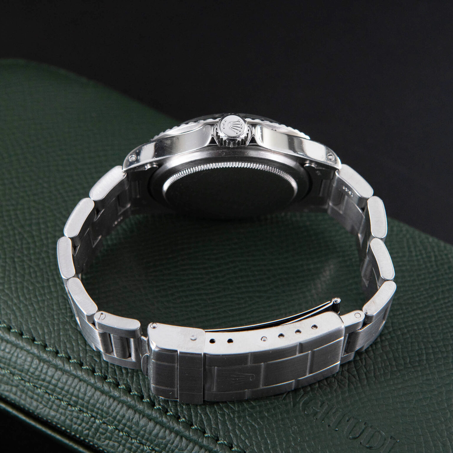 Rolex_Submariner_1680_Red_1974-3.jpg