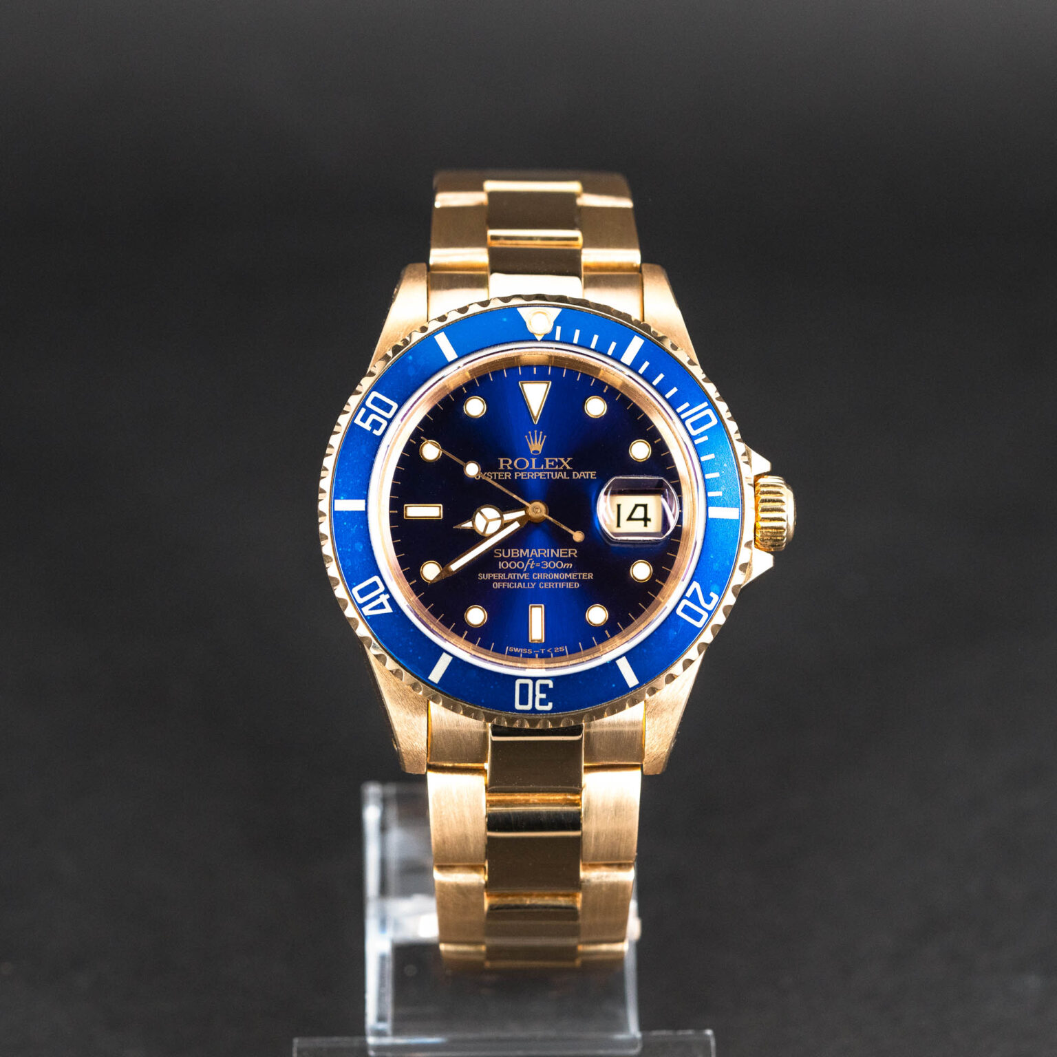 Rolex_Submariner_18k_16618_1990-7.jpg