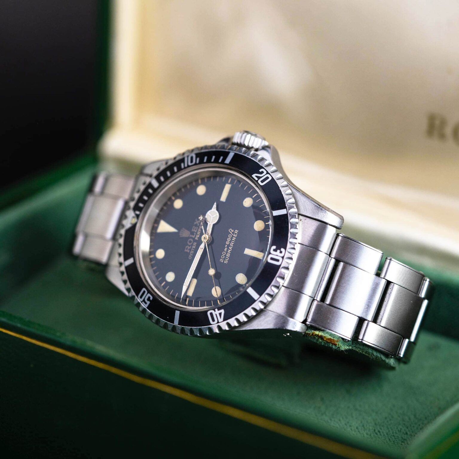 Rolex_Submariner_5513_GILT_1966-2.jpg