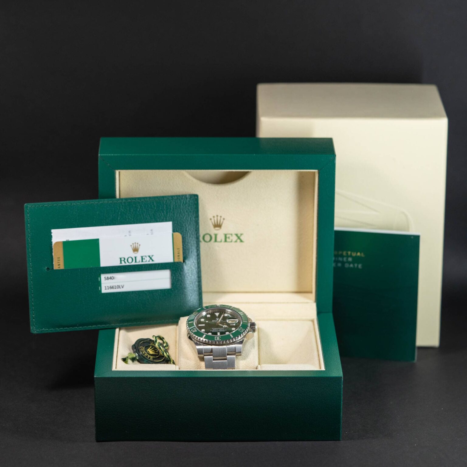 Rolex_Submariner_HULK_2014.jpg