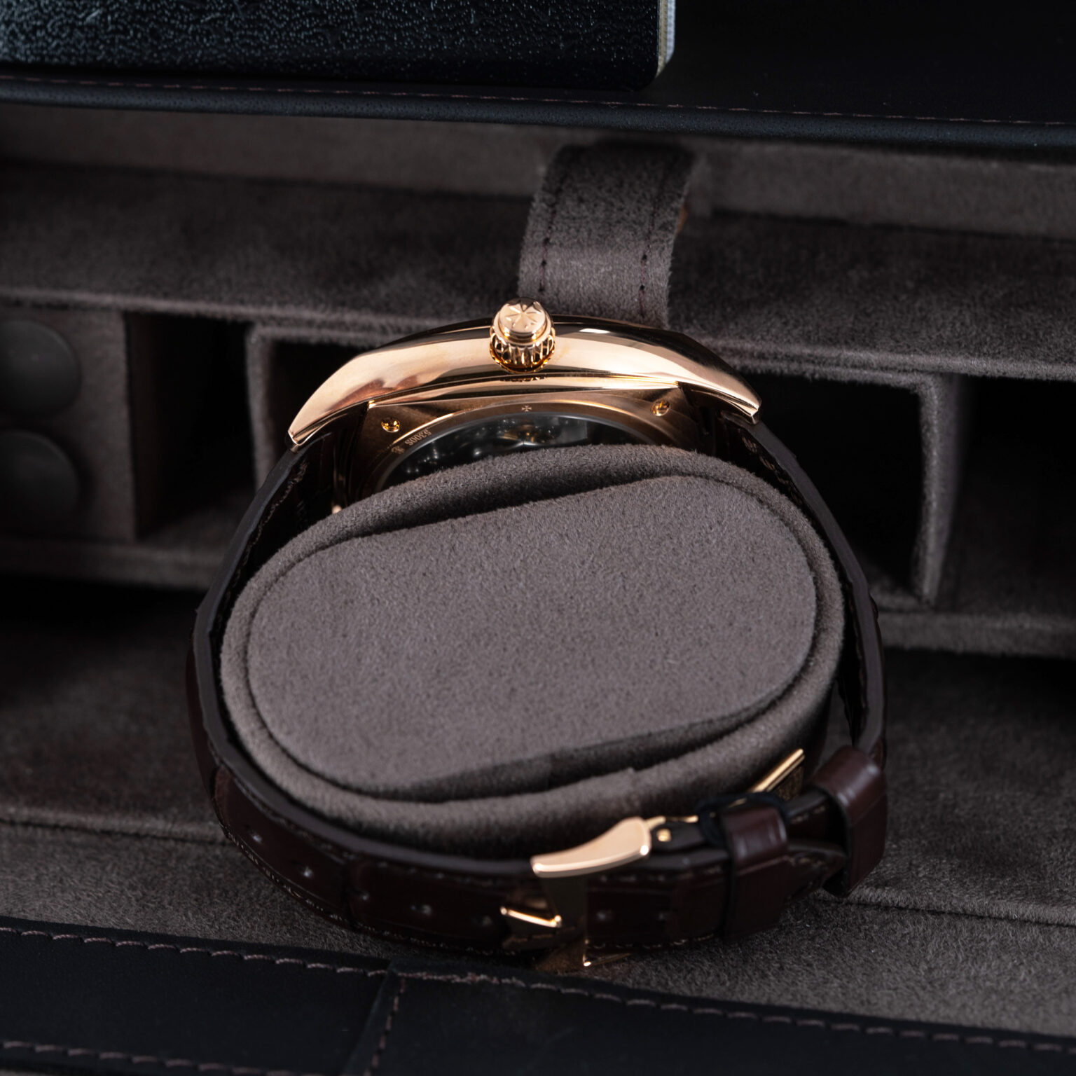 Vacheron_Constantin_Harmony_Chronograph_5300-3.jpg