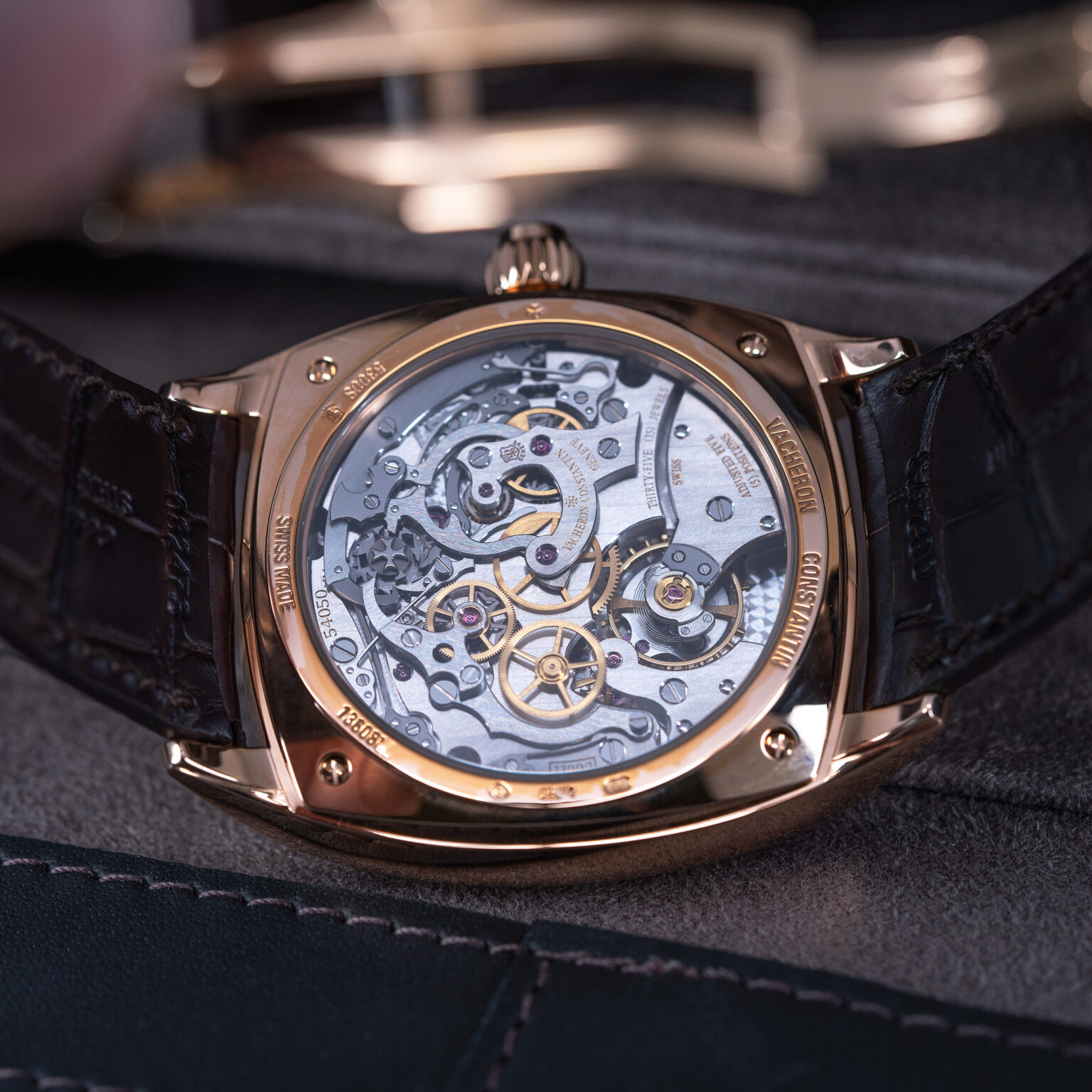 Vacheron_Constantin_Harmony_Chronograph_5300-6.jpg