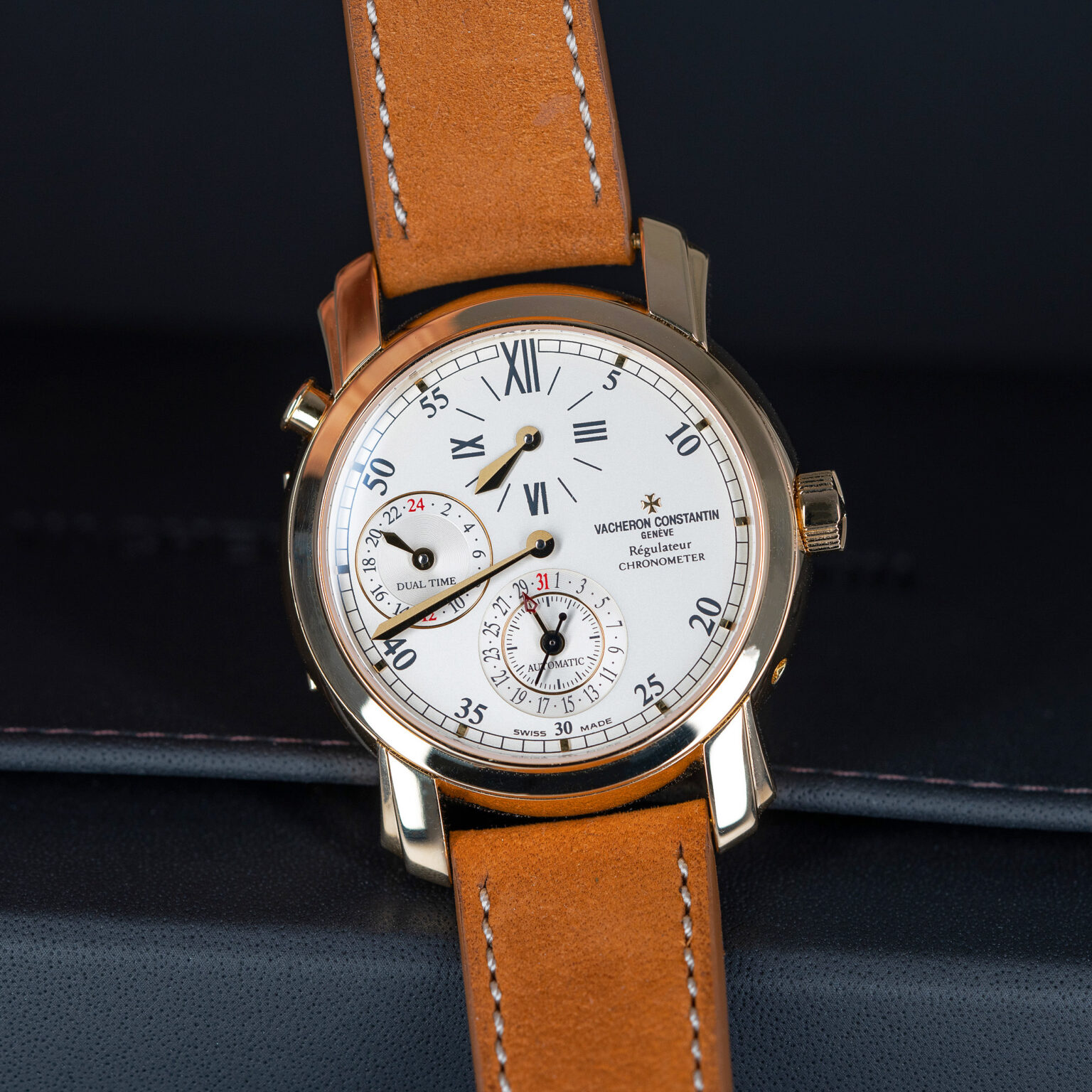 Vacheron_Constantin_Malte_Dual-Time_42005-2.jpg