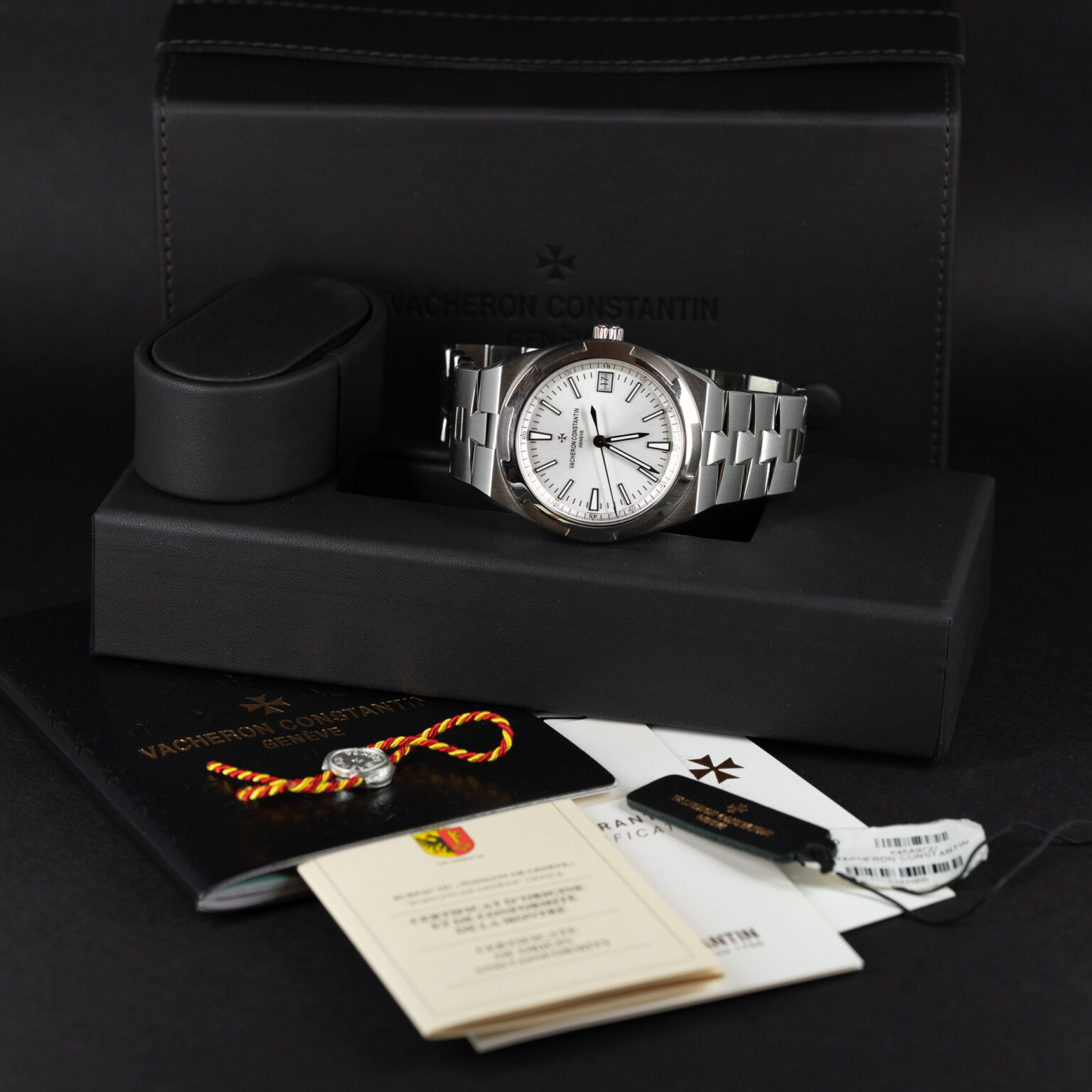 Vacheron_Constantin_Overseas_2016-2.jpg