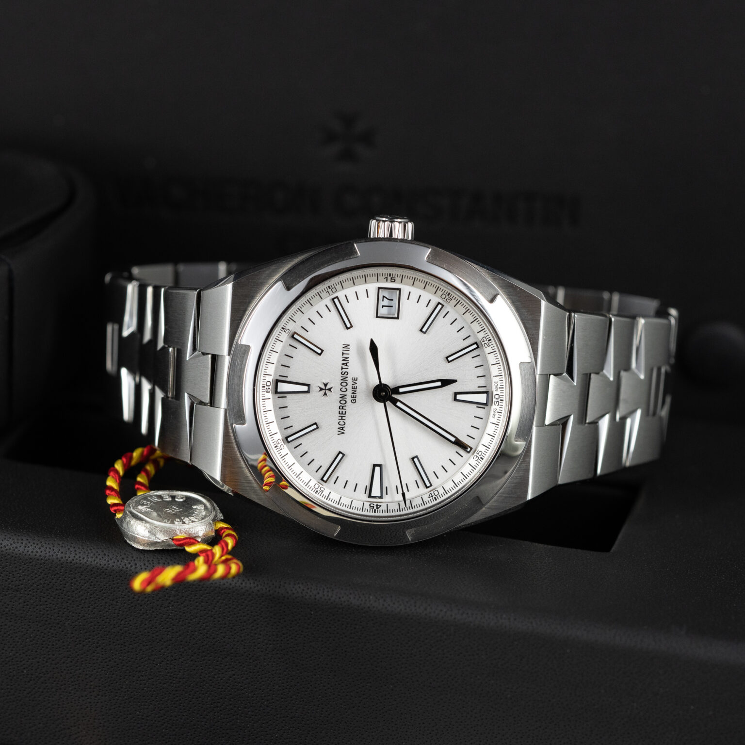 Vacheron_Constantin_Overseas_2016-3.jpg