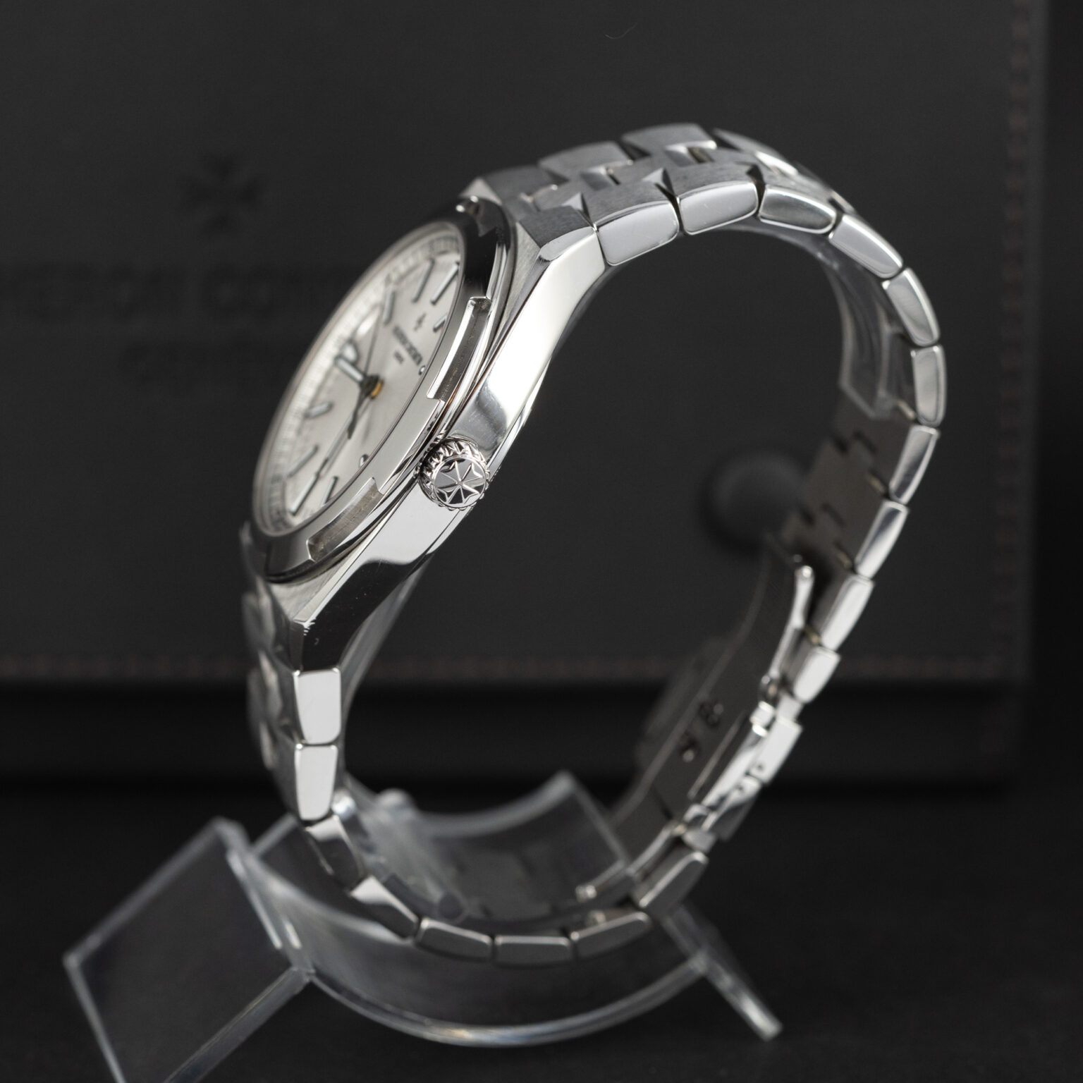 Vacheron_Constantin_Overseas_2016-9.jpg