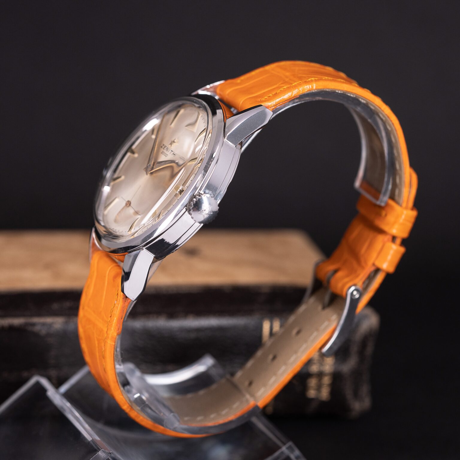 Zenith_2000_Chronometre_1962-4.jpg