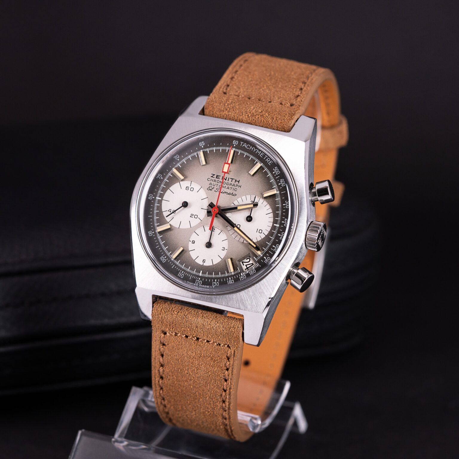 Zenith_El-Primero_A385_1969-Fume-4.jpg