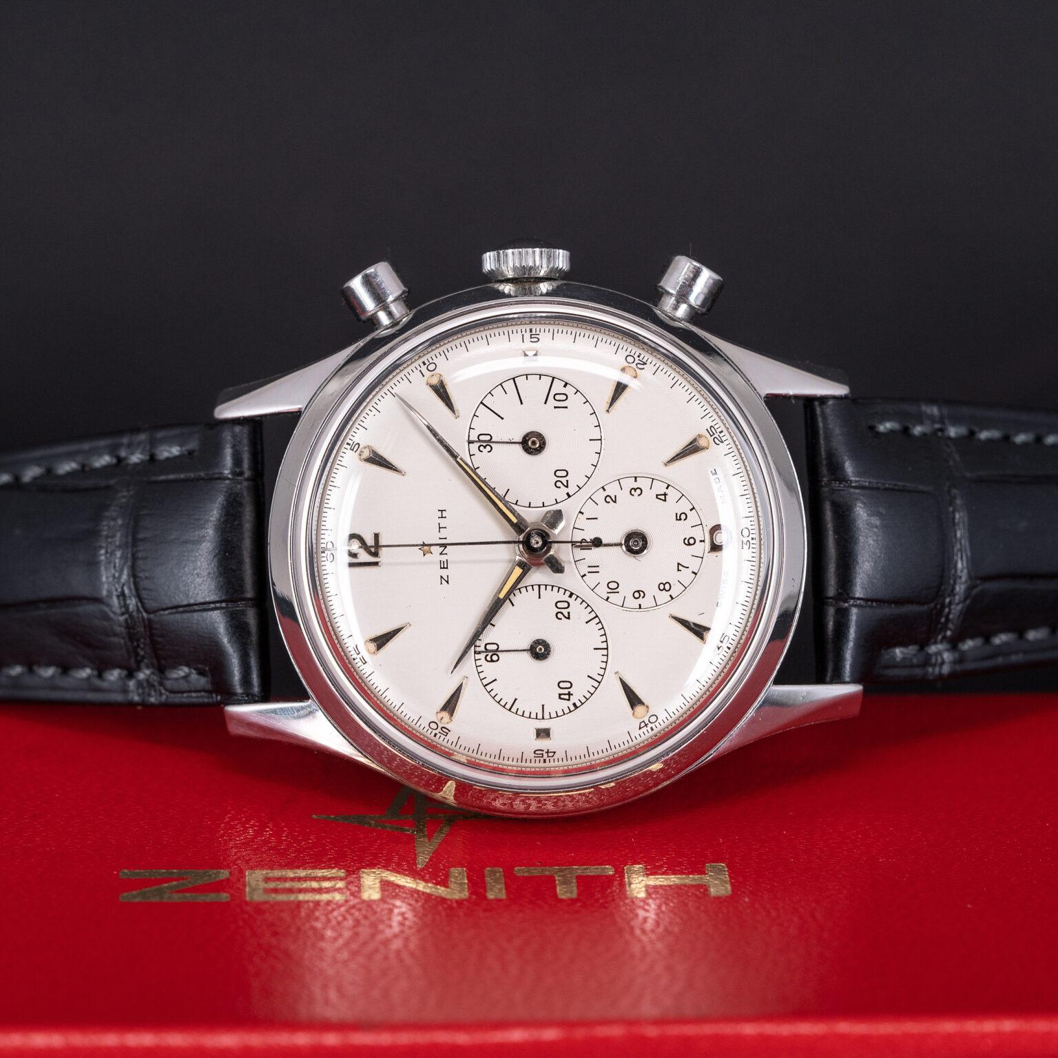 Zenith_kronografi_146-6_1956-8-1.jpg