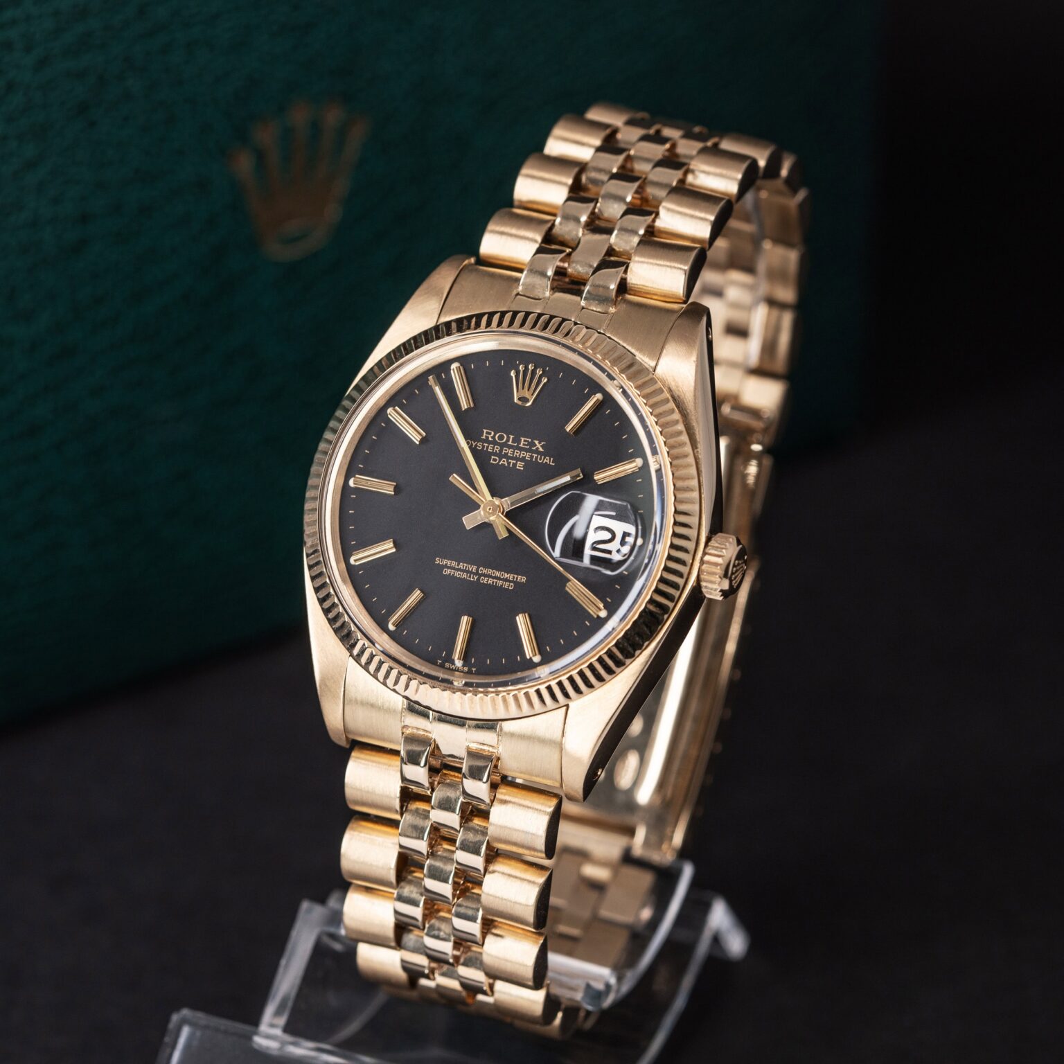 14k-Rolex-Oyster-Perpetual-Date-1500-2