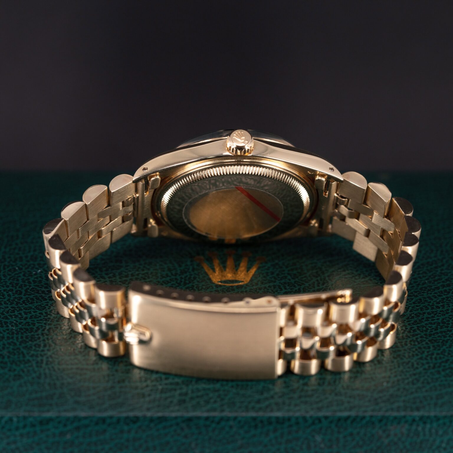14k-Rolex-Oyster-Perpetual-Date-1500-6