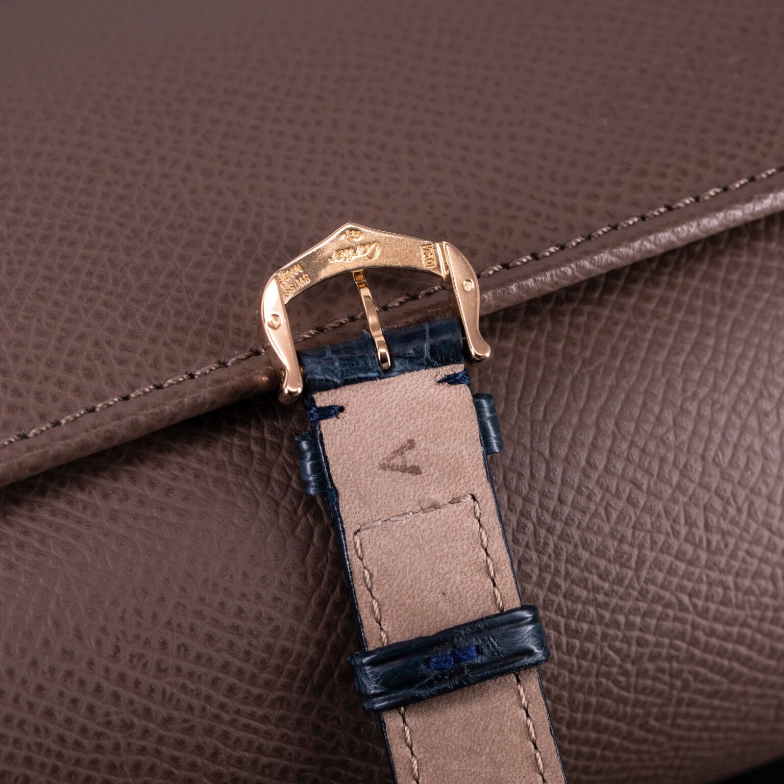 18k-Cartier-Tank-LC-2442-5