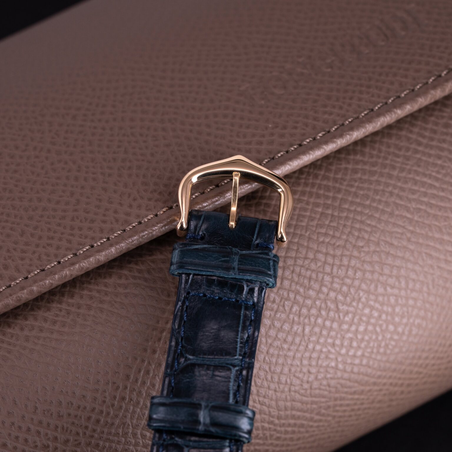 18k-Cartier-Tank-LC-2442-6
