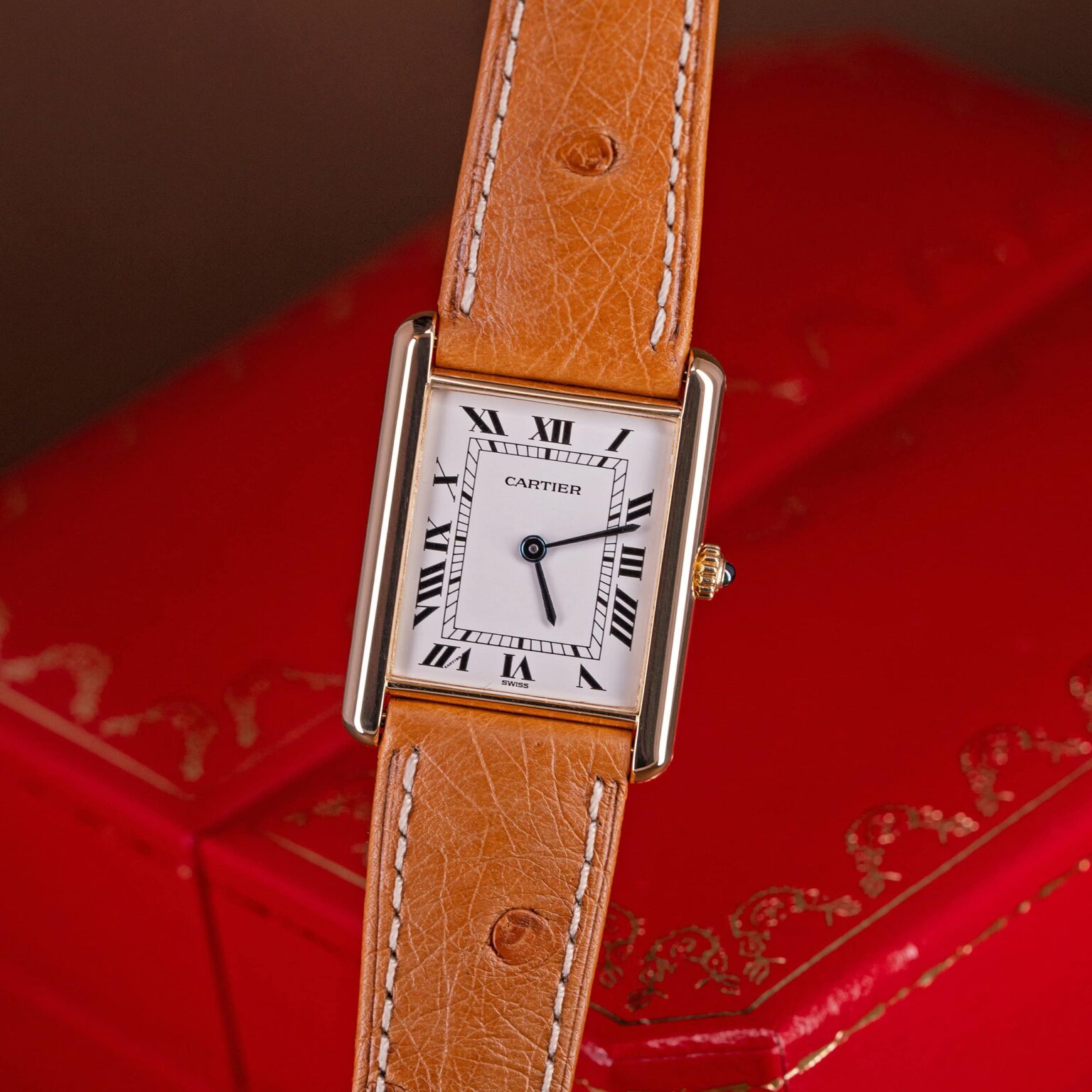 18k-Cartier-Tank-Louis-Cartier-81052-5