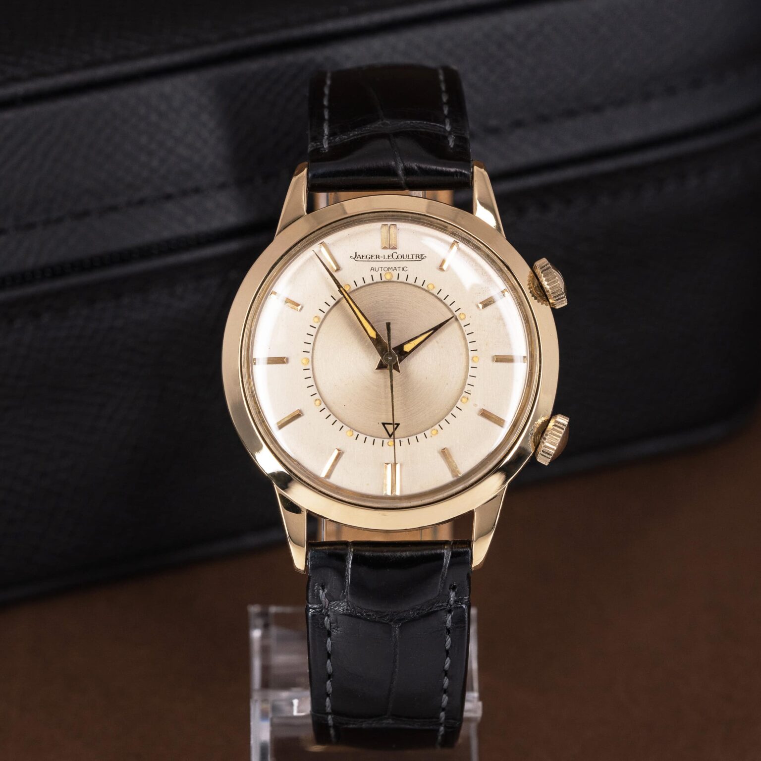 18k-Jaeger-LeCoultre-Memovox-E853-1958-4