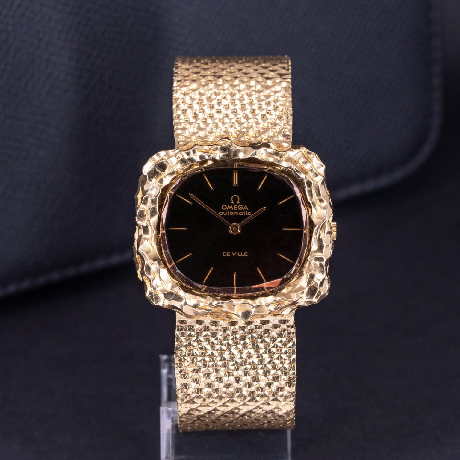 18k-Omega-Automatic-A.Grima-TEAK-7