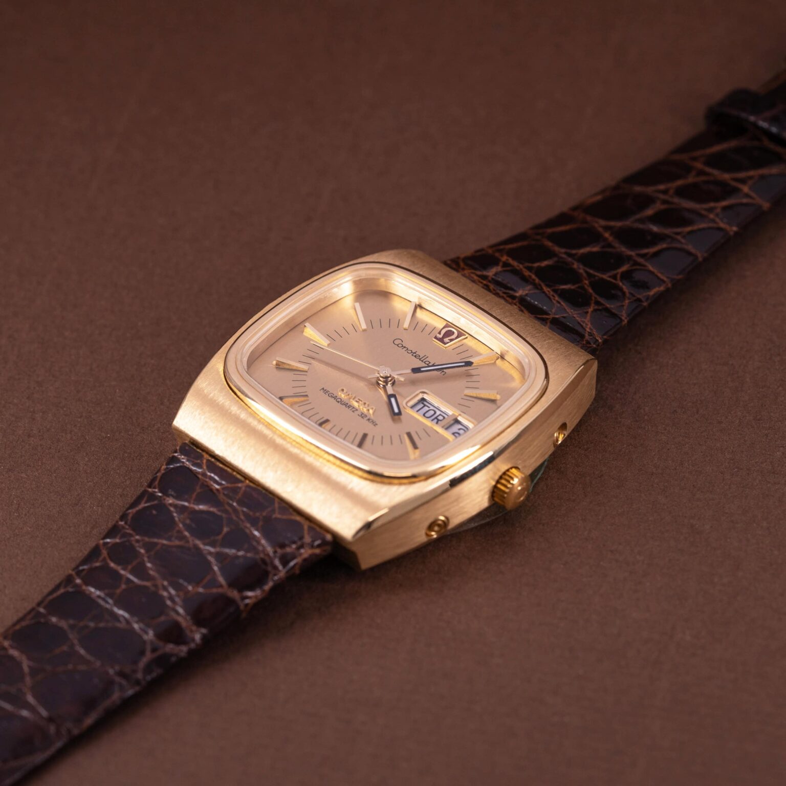 18k-Omega-Constellation-Megaquartz-1975-1