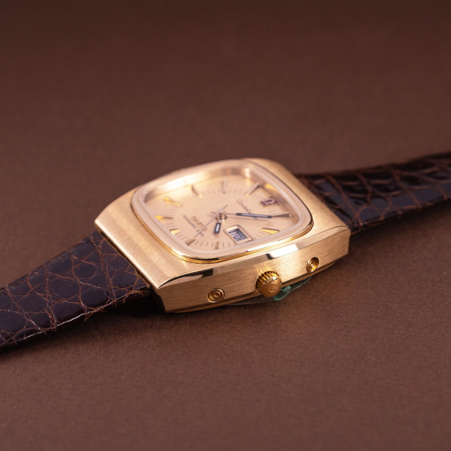 18k-Omega-Constellation-Megaquartz-1975-2-2
