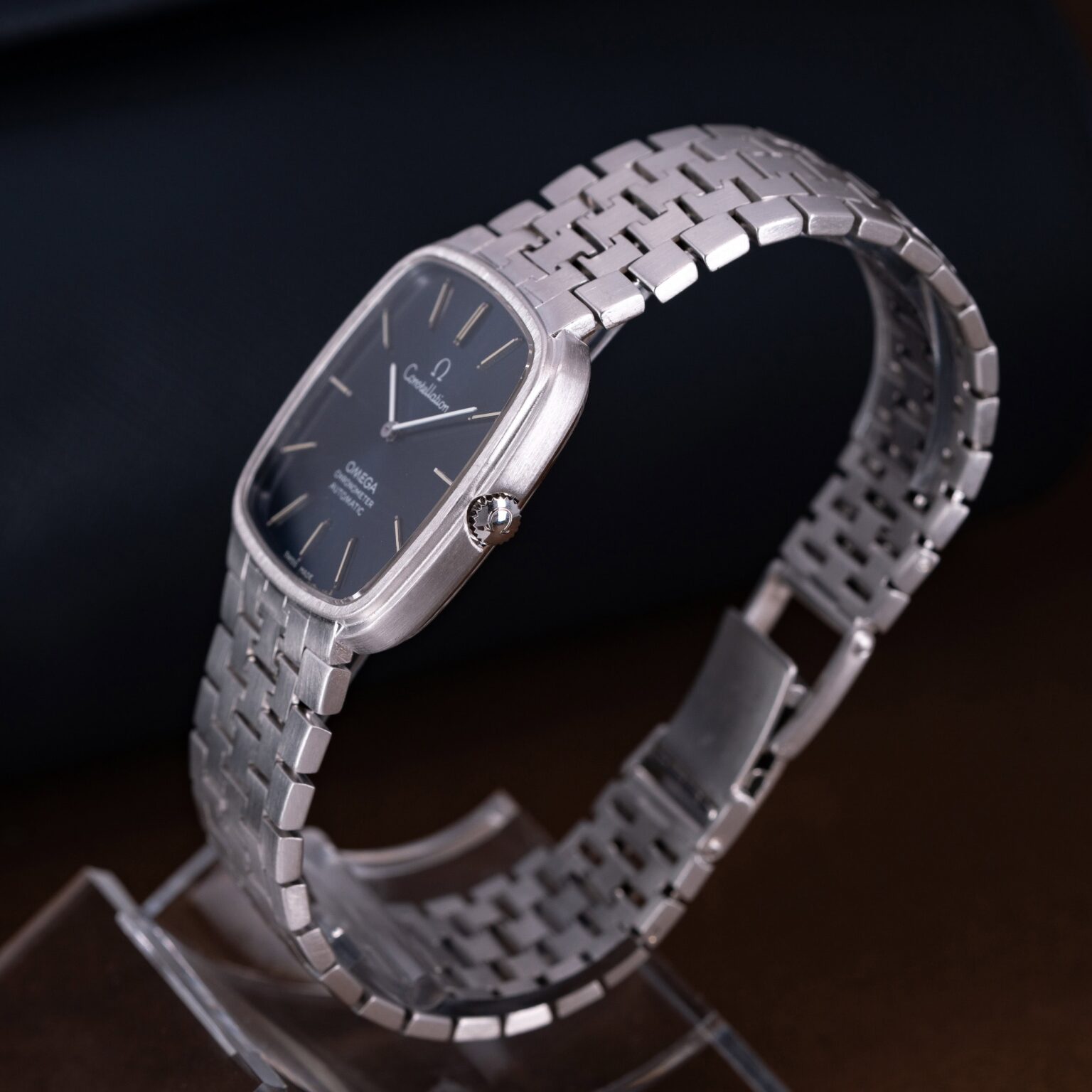 18k-Omega-Constellation-VK-8299-1968-6