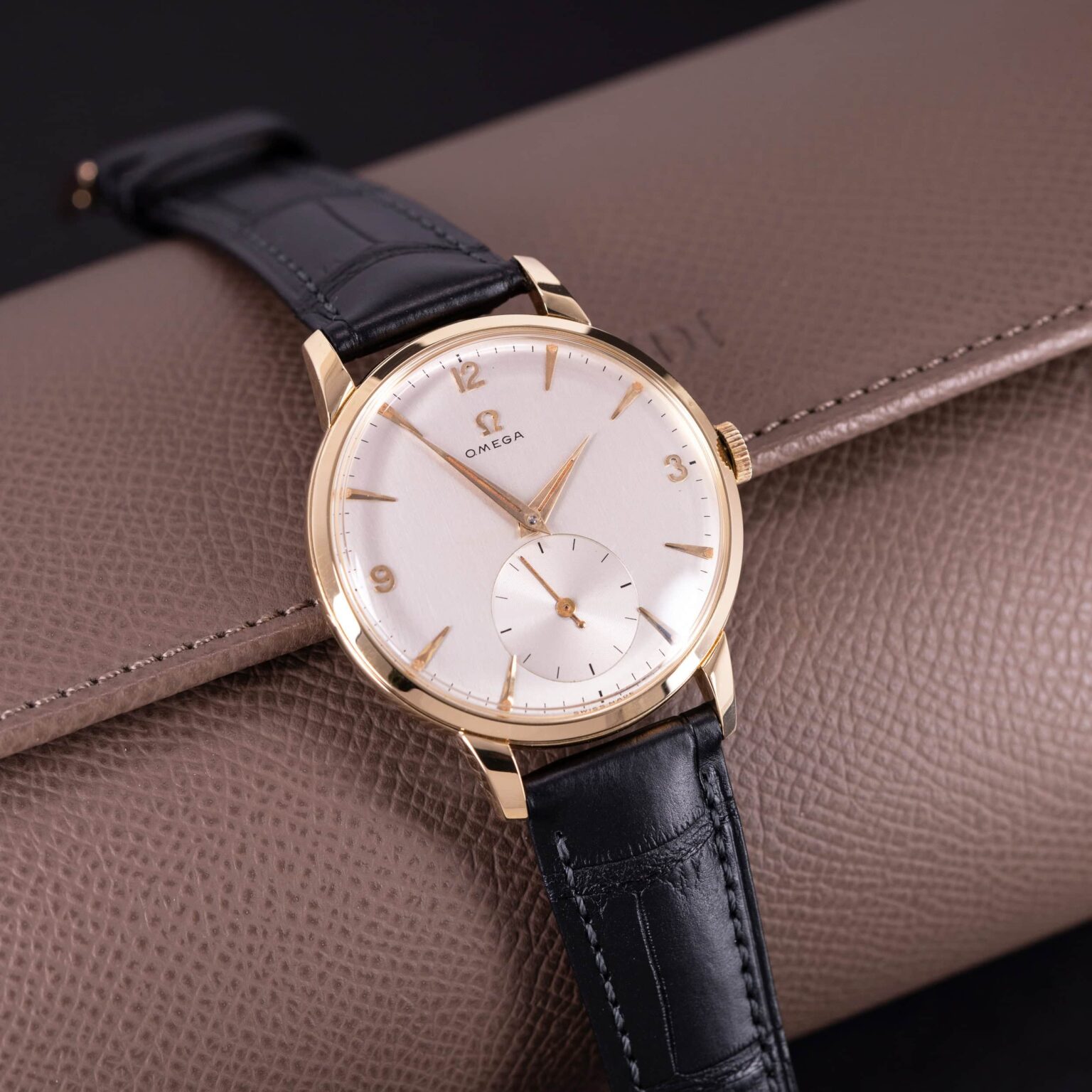 18k-Omega-Jumbo-OT2687-1954-2